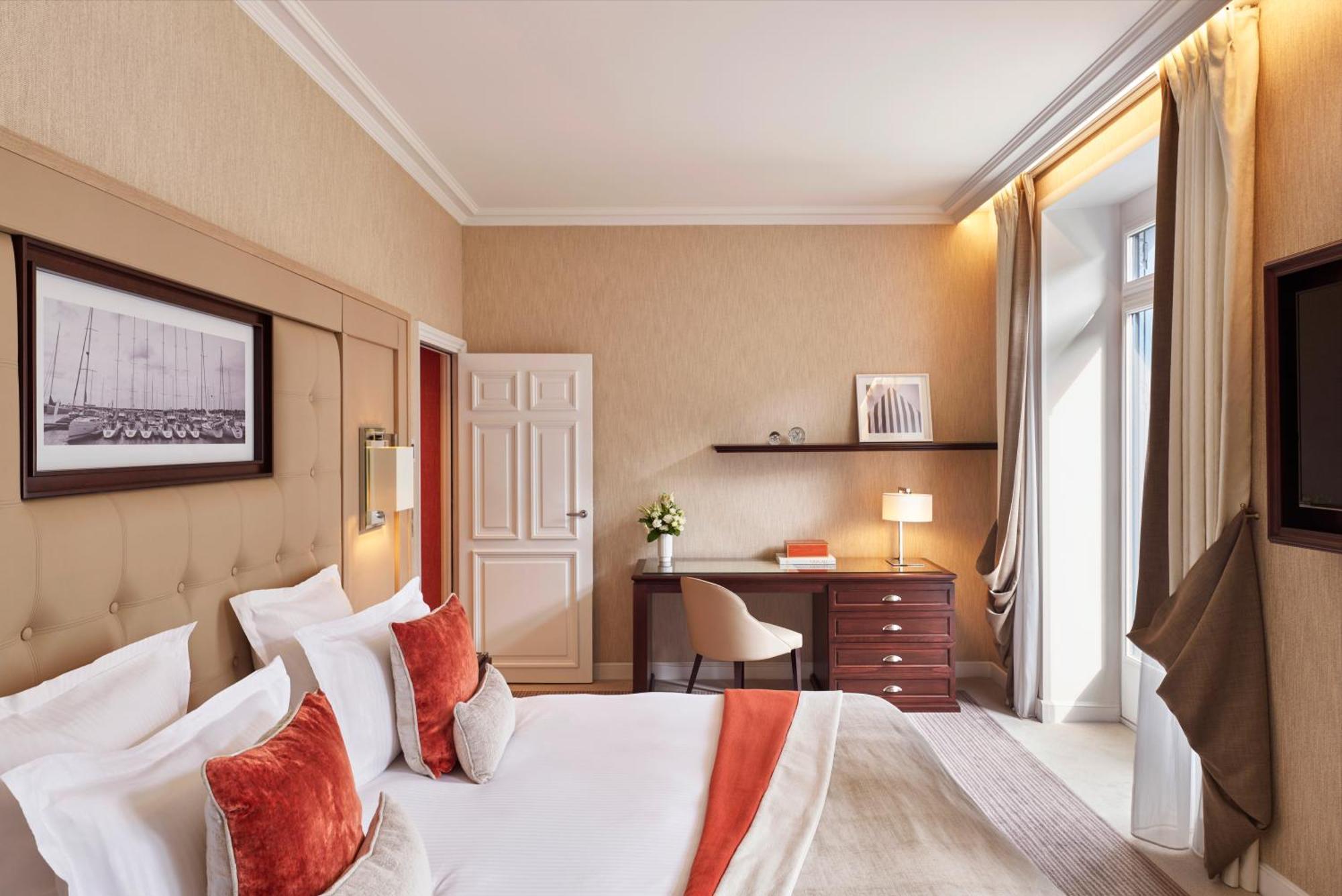 Chambre Deluxe Double ou Lits Jumeaux