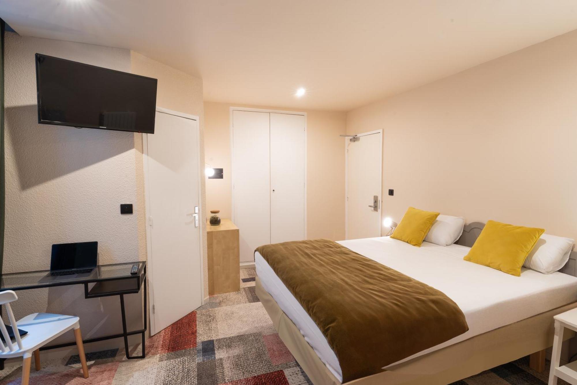 One-Bedroom Suite,1665406700:JPEG