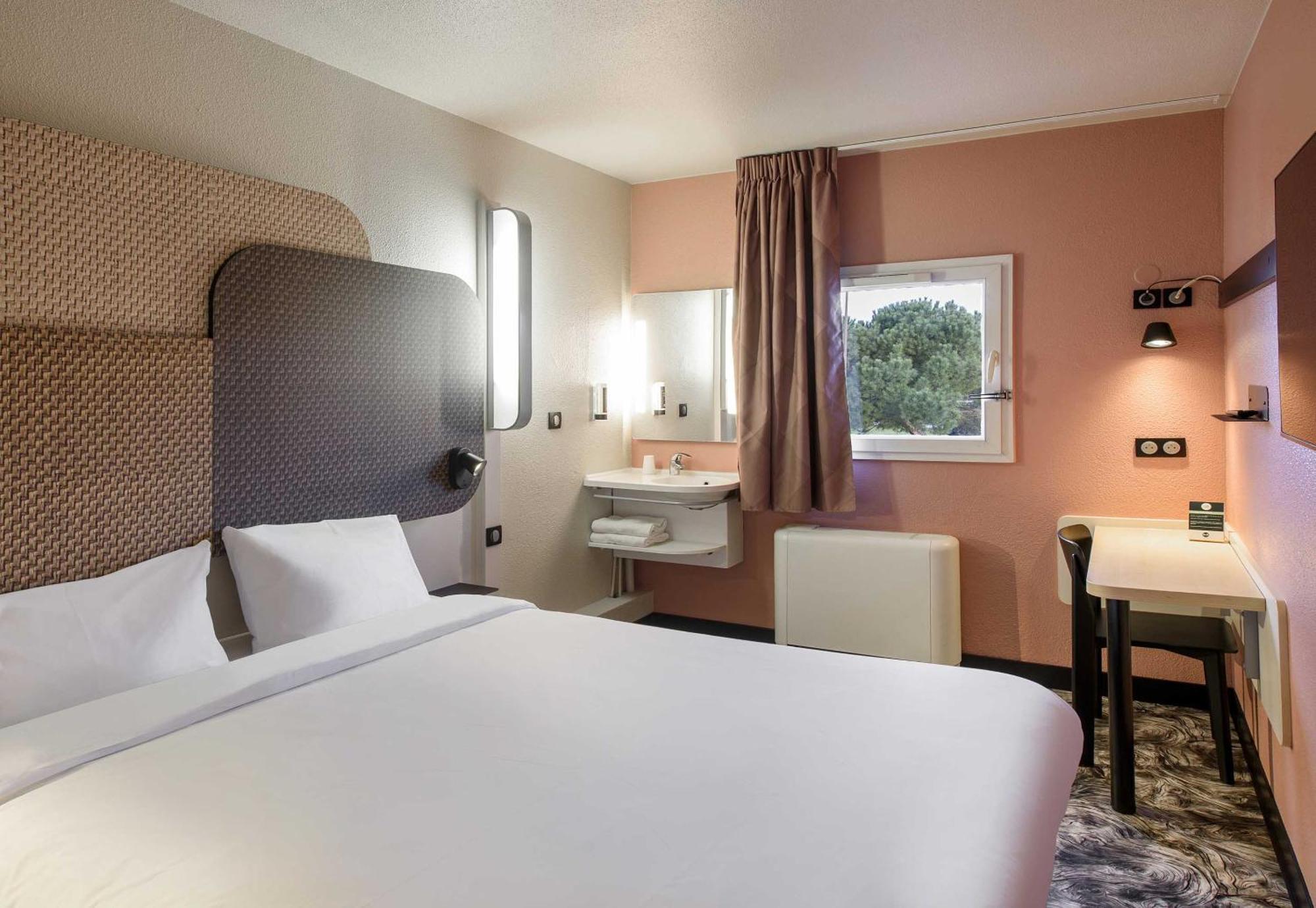 Double Room,1665417269:JPEG