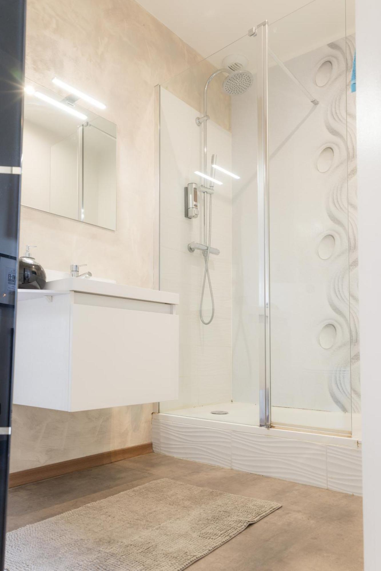 Deluxe Room,1667448125:JPEG