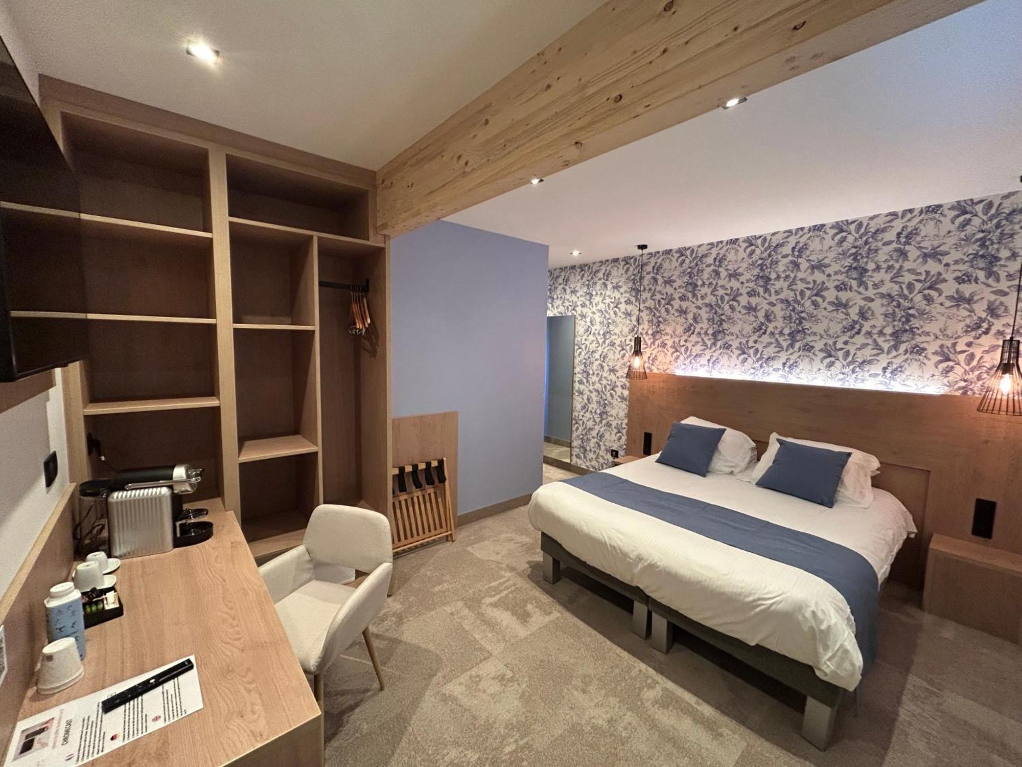 Large Double Room