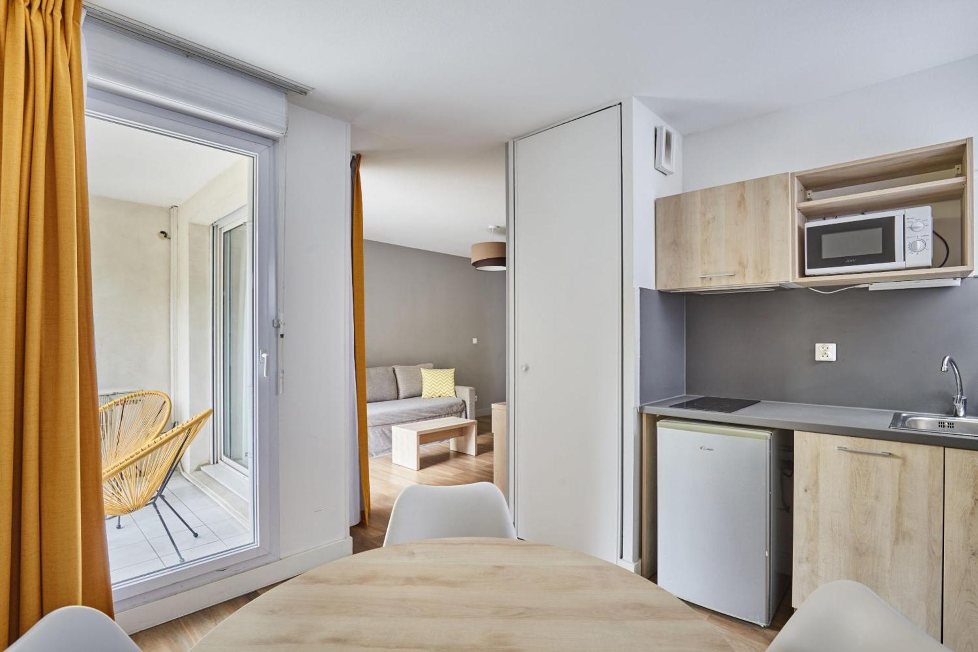 One-Bedroom Apartment