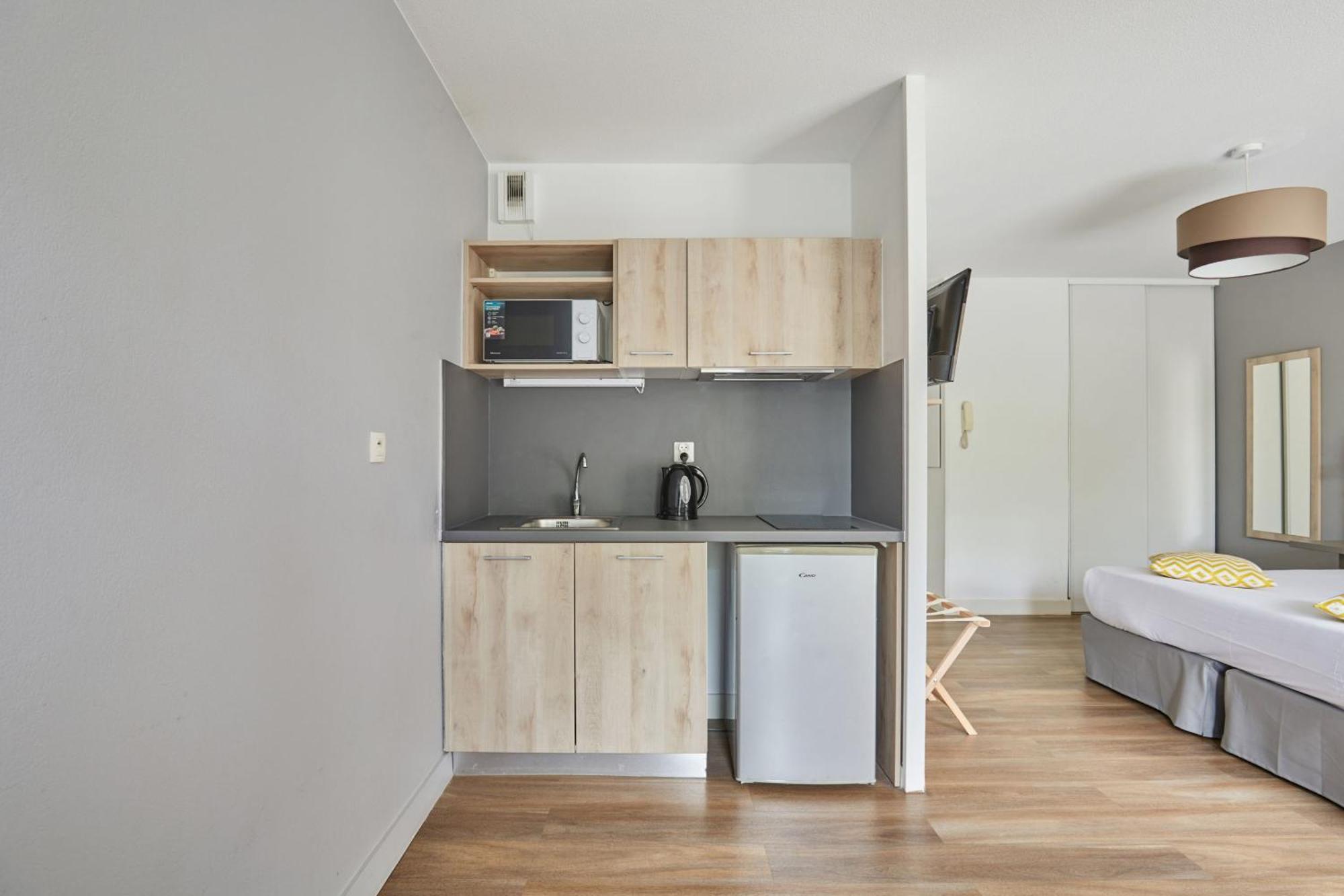 Standard Studio