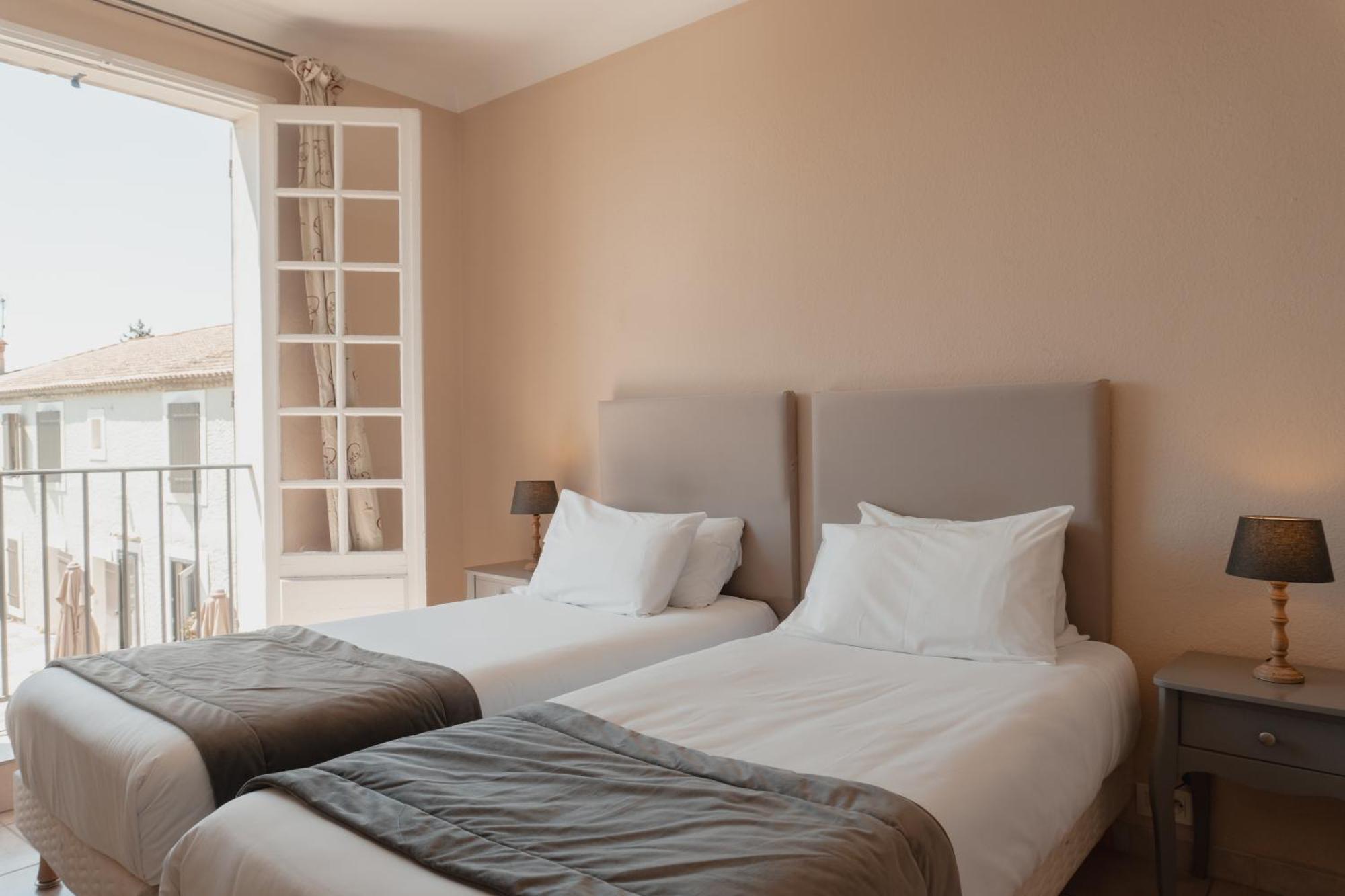 Comfort with Pool View,1669829528:JPEG