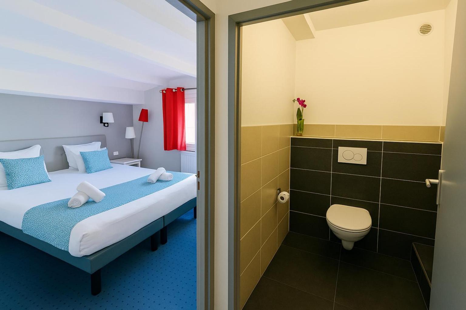 Connecting Rooms heated swimming pool access
