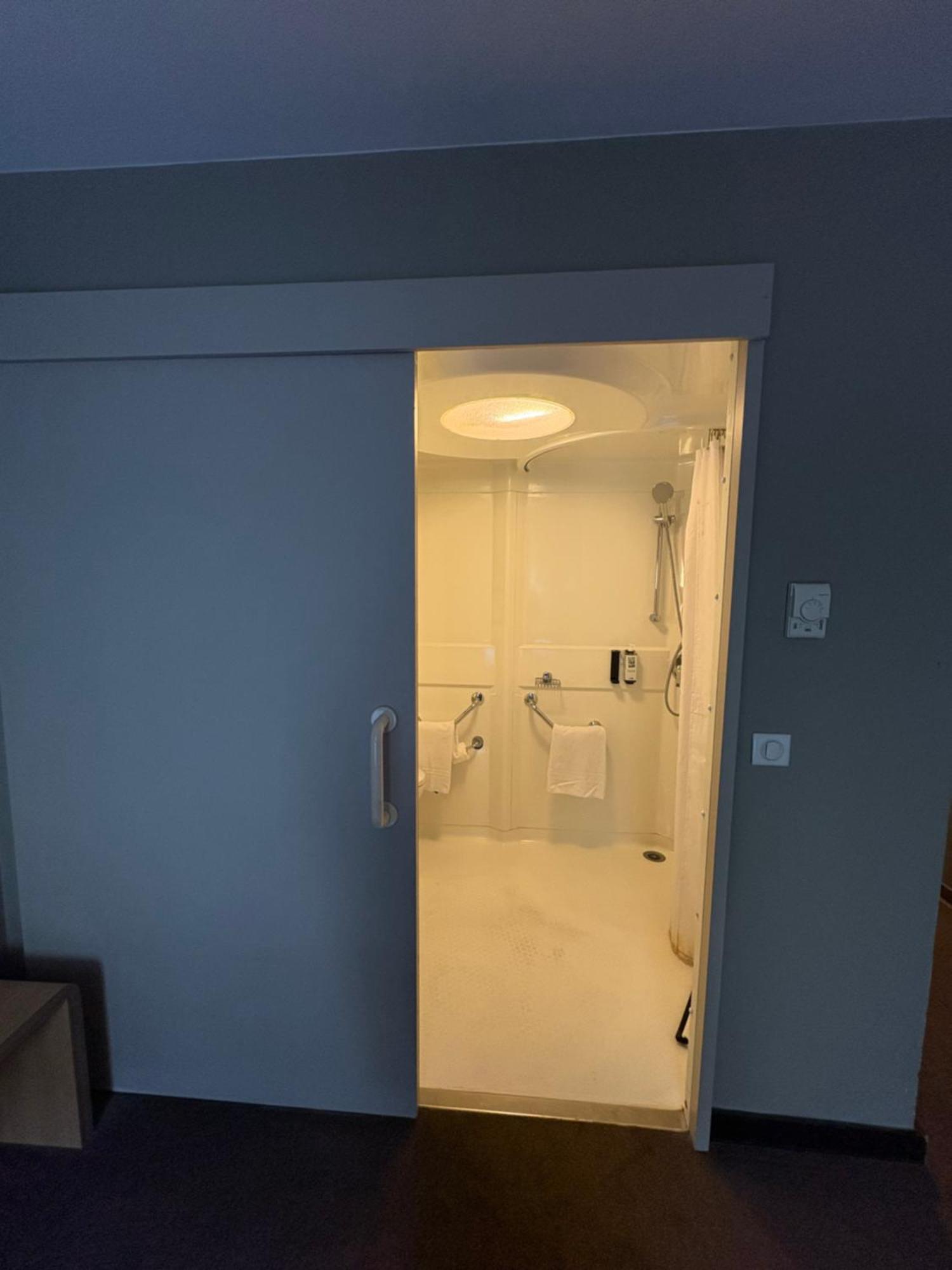 Standard Double Room Disability Access