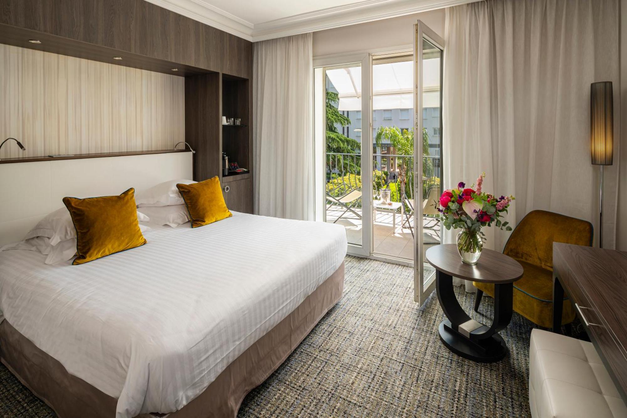 Privilege Room Terrace