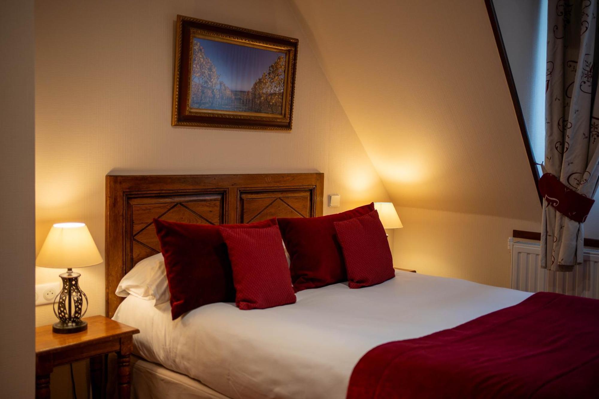 Classic Small Double Room