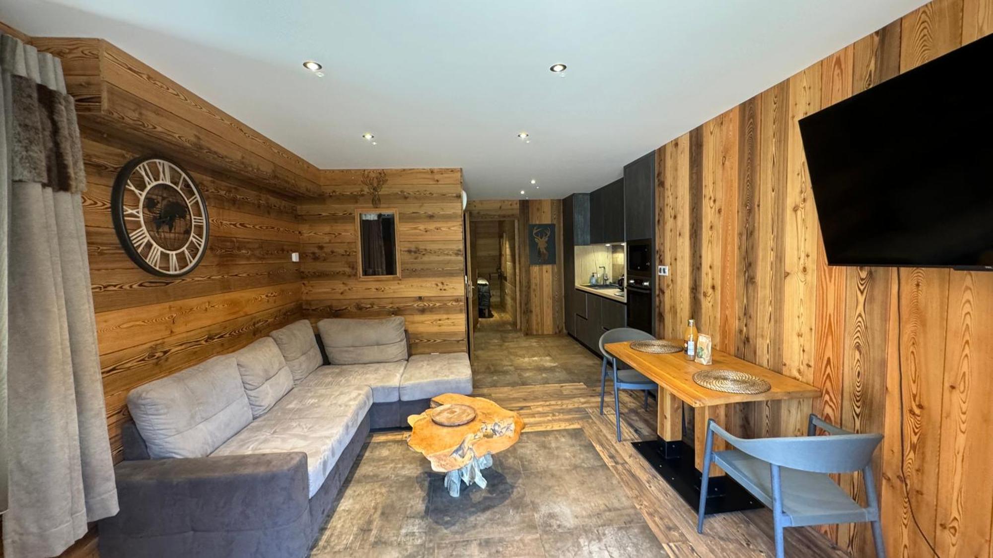 One-Bedroom Apartment Terrace