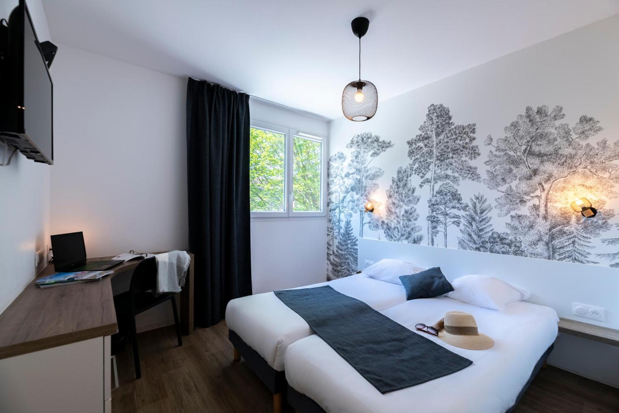 Double or Twin Room (without kitchen facilities)