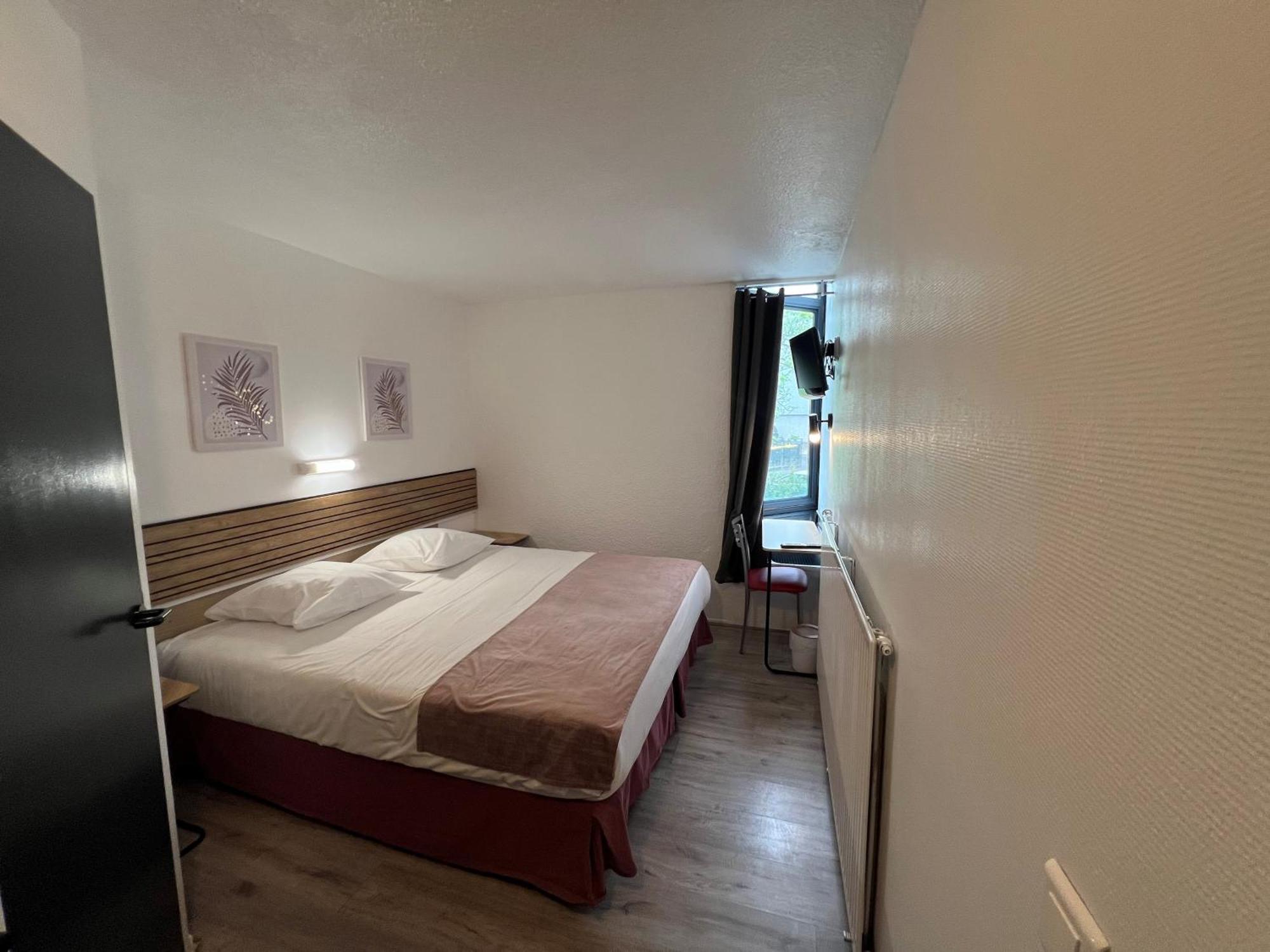 Adjacing Double Rooms,1678625566:JPEG