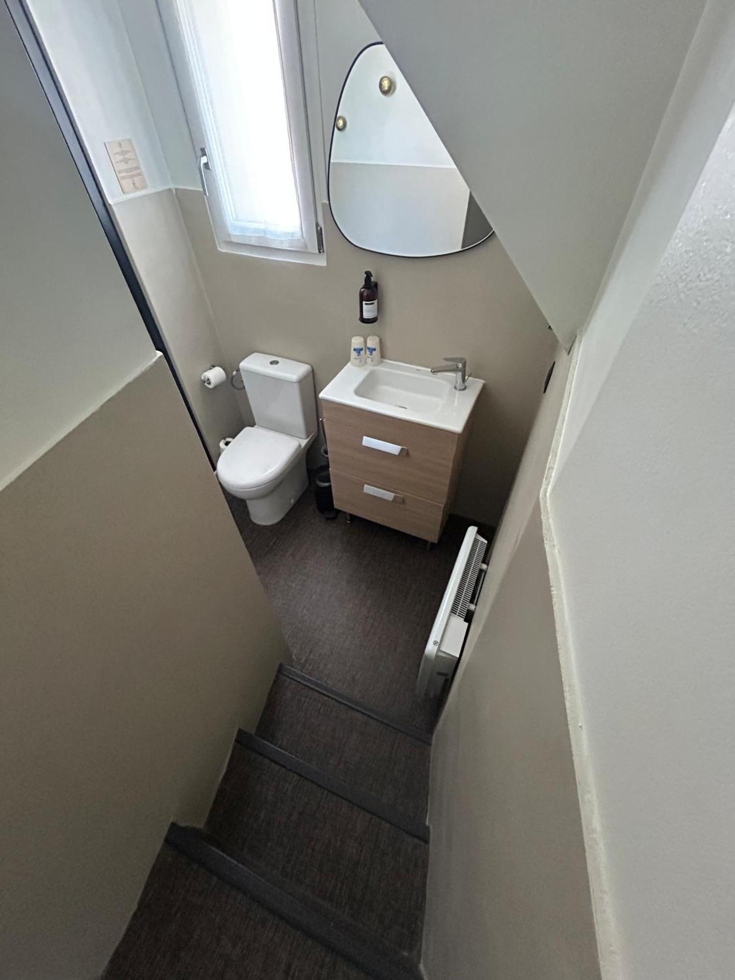 Twin Room Courtyard View