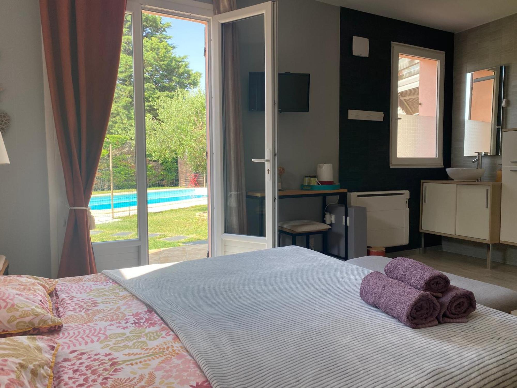 Double Room Garden View