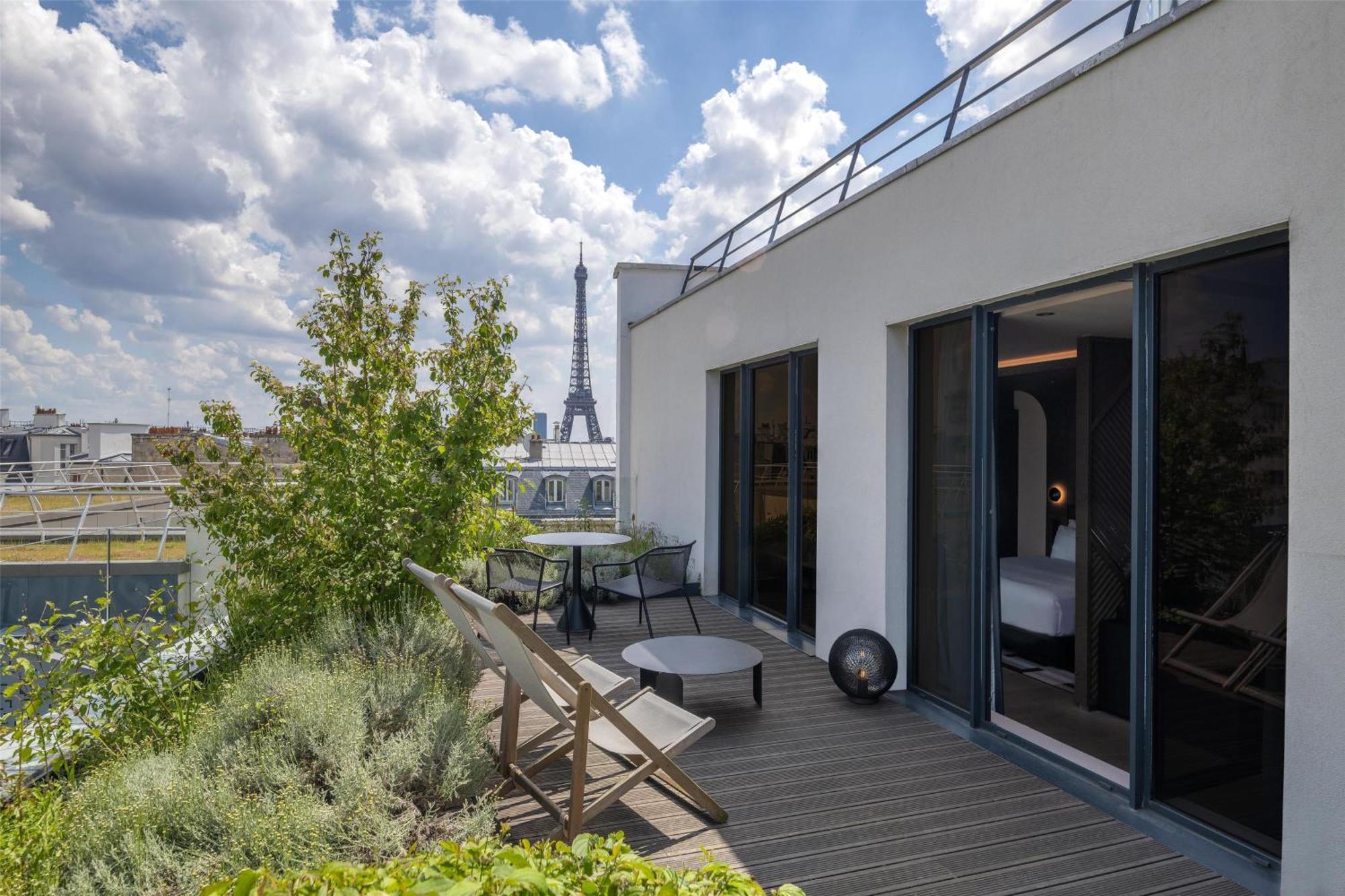 Eiffel Terrace Escape Room