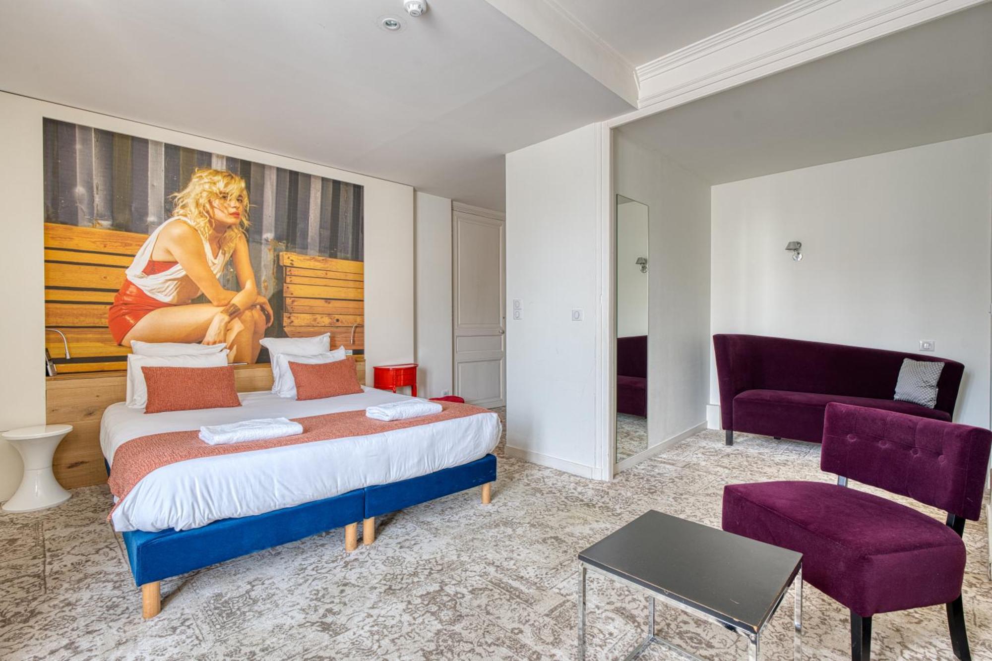 Deluxe Double Room,1678623701:JPEG