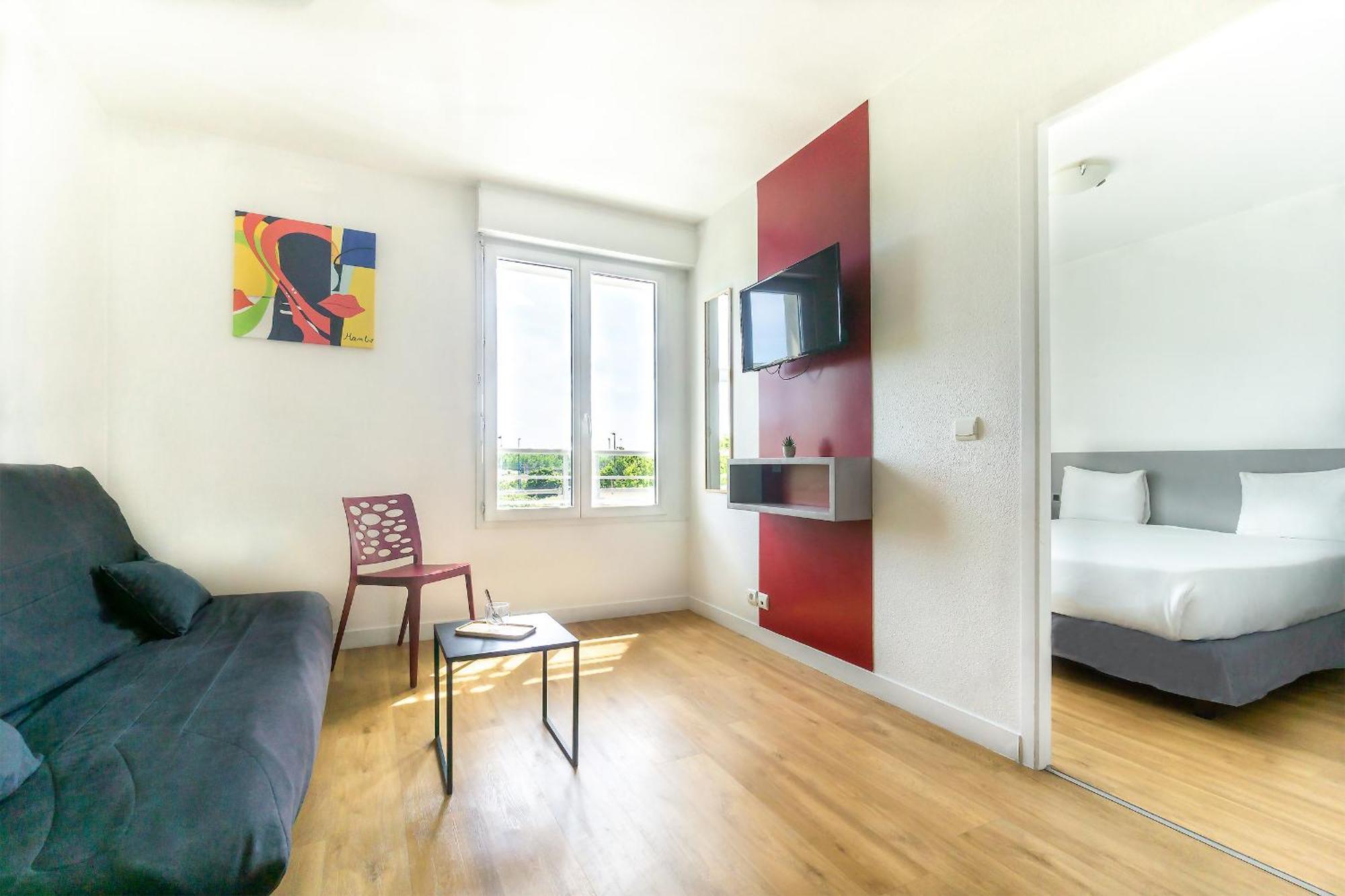 One-Bedroom Family Apartment