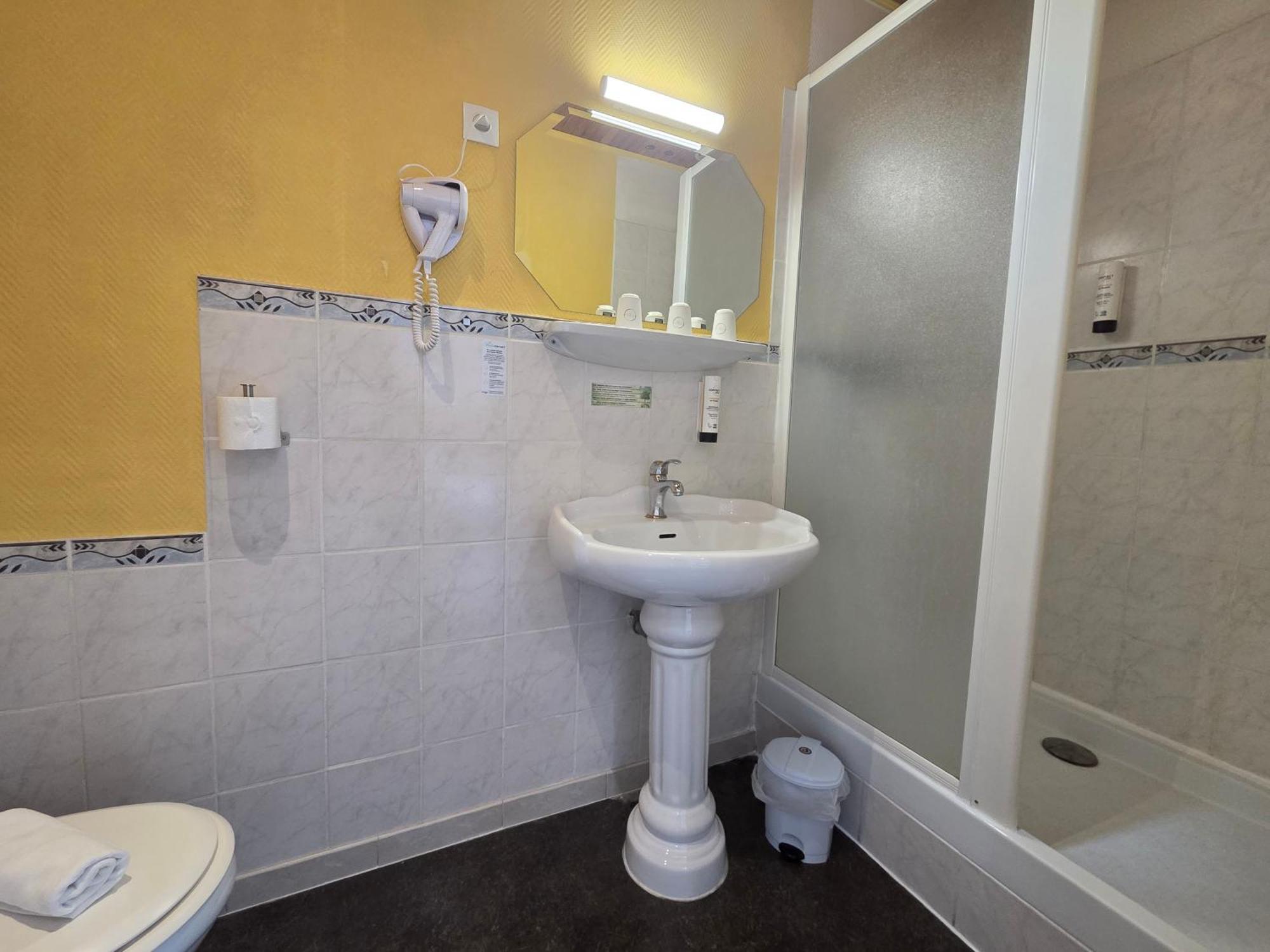 Triple Room with Private Bathroom,1679608702:JPEG