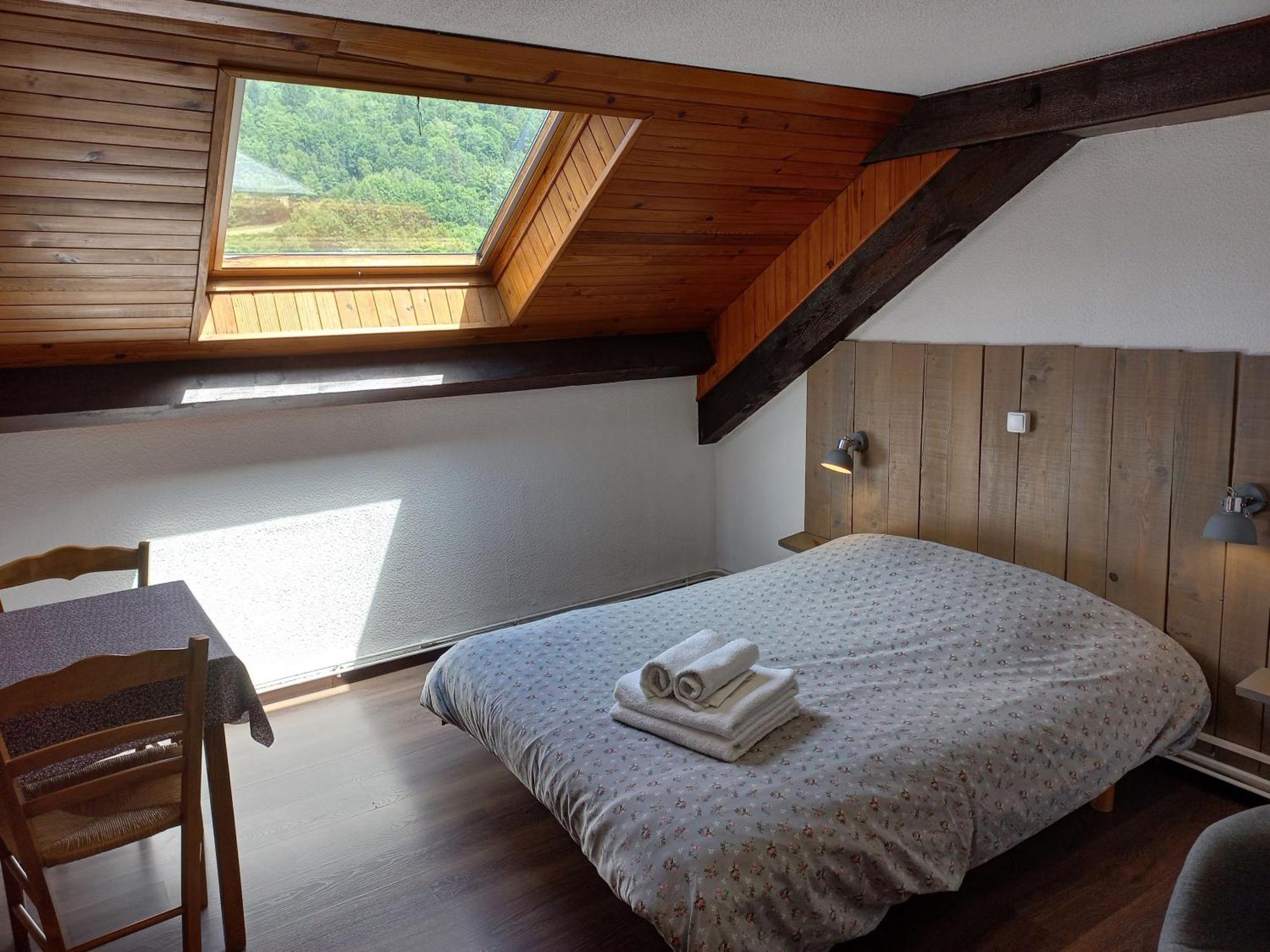 Double Room Private Bathroom