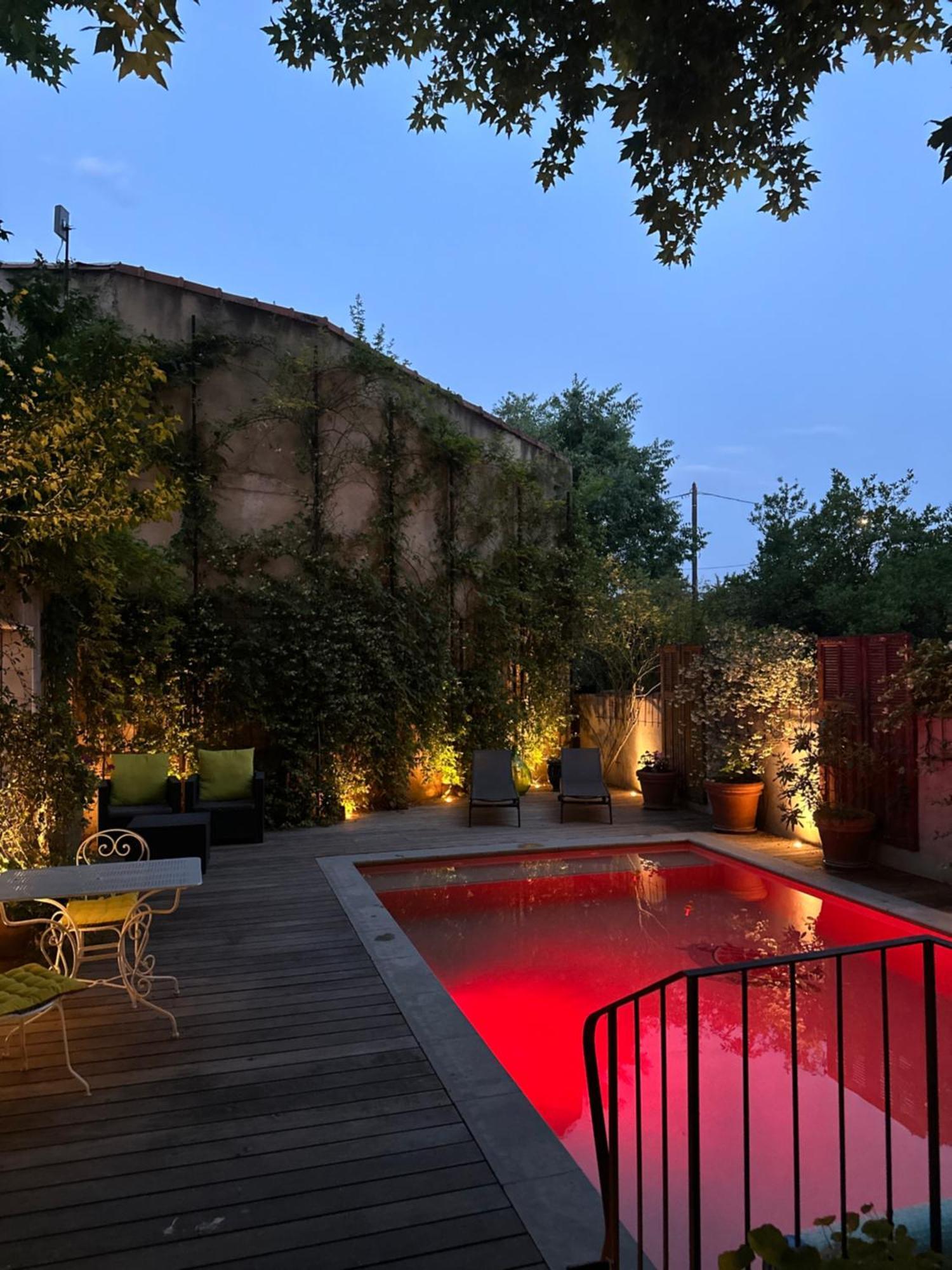 Studio Pool View