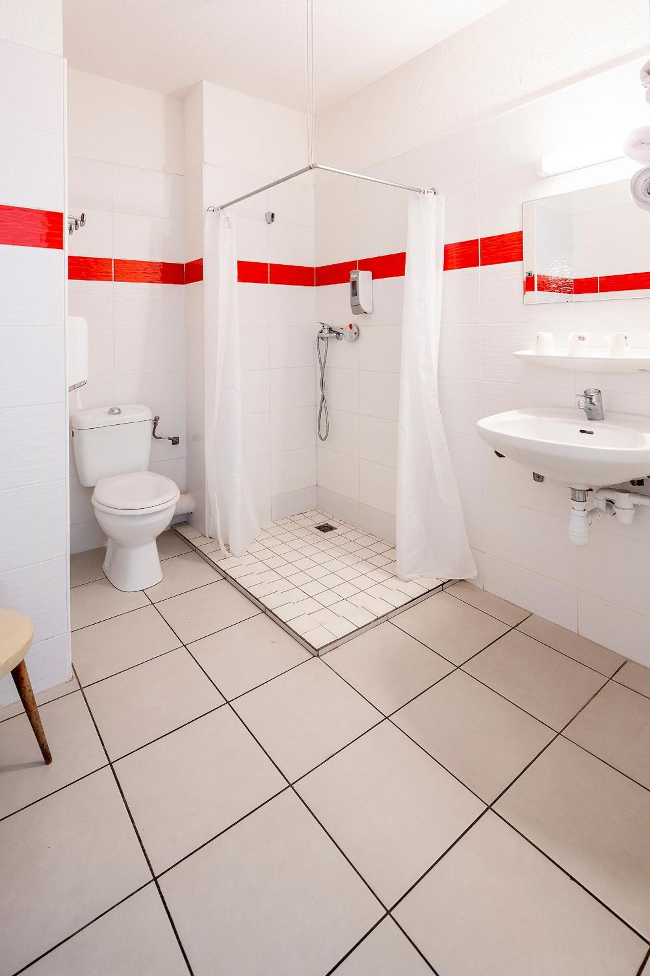 Triple Room,1685074081:JPEG
