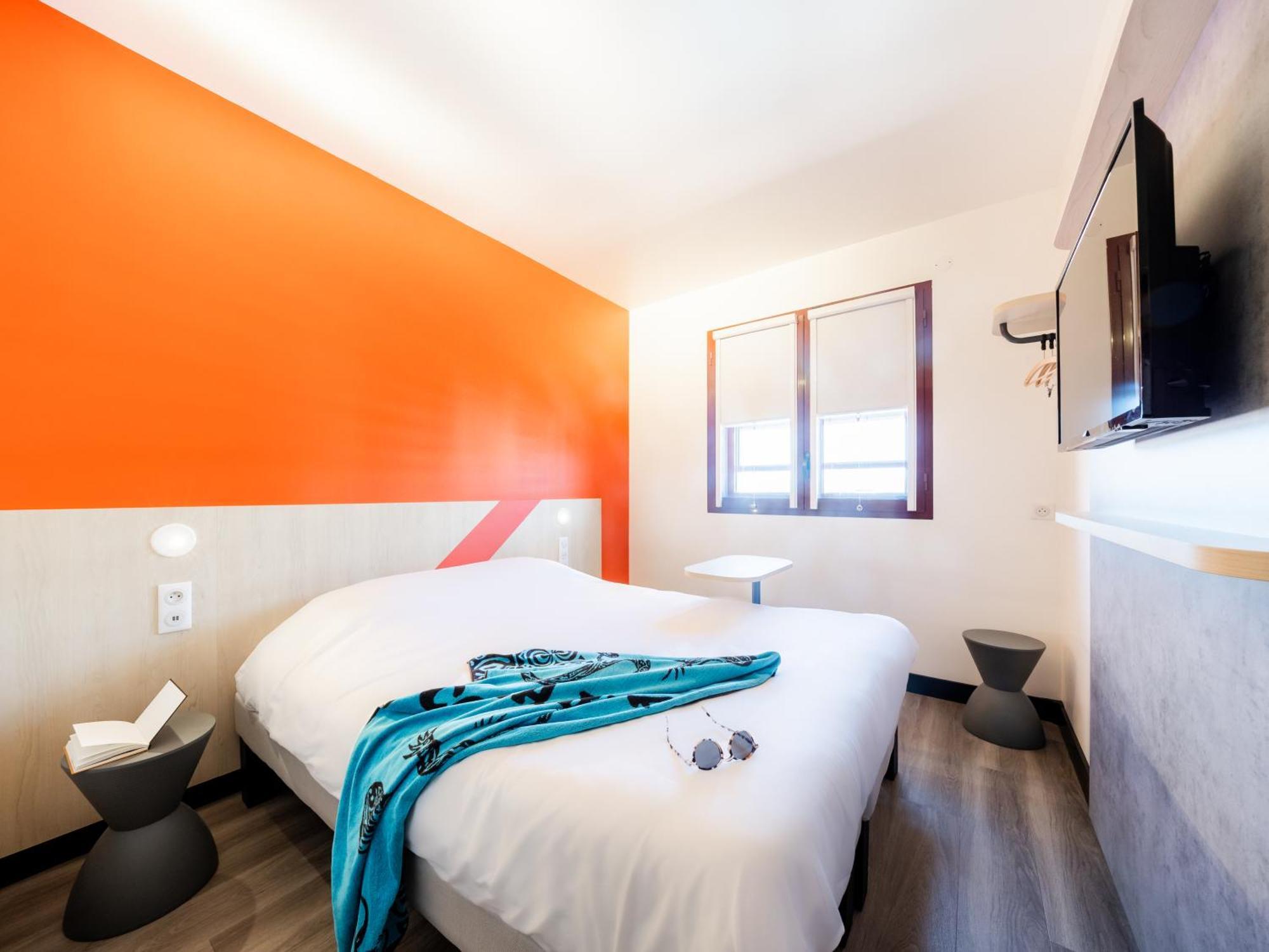 Standard Double Room,1685080882:JPEG