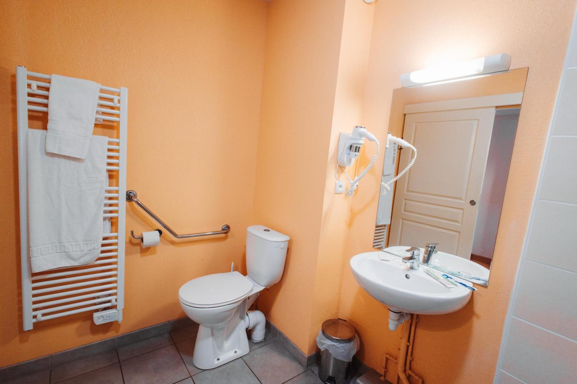 2-Room Apartment (4 Adults),1686429171:JPEG