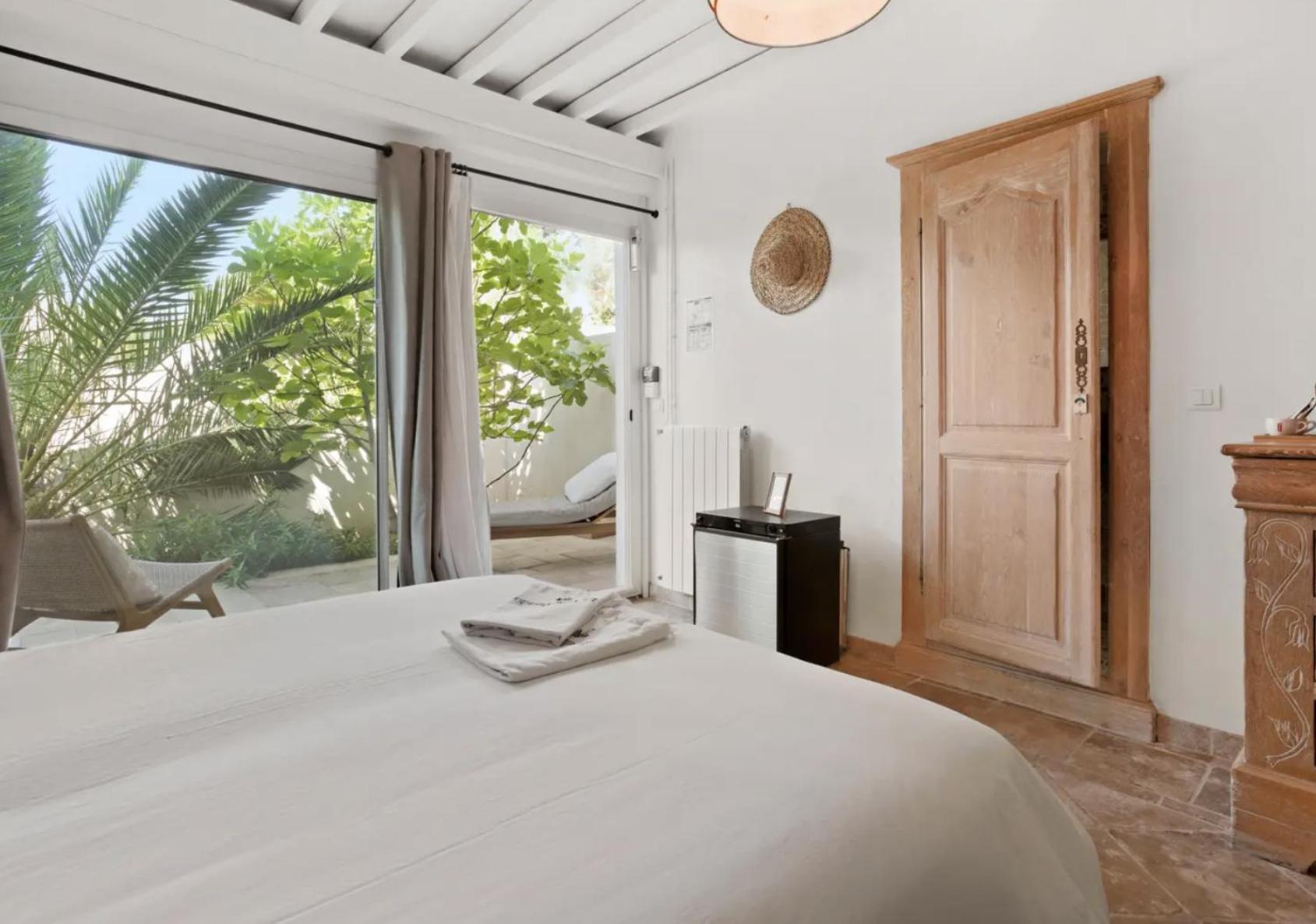 Deluxe Double Room Side Sea View
