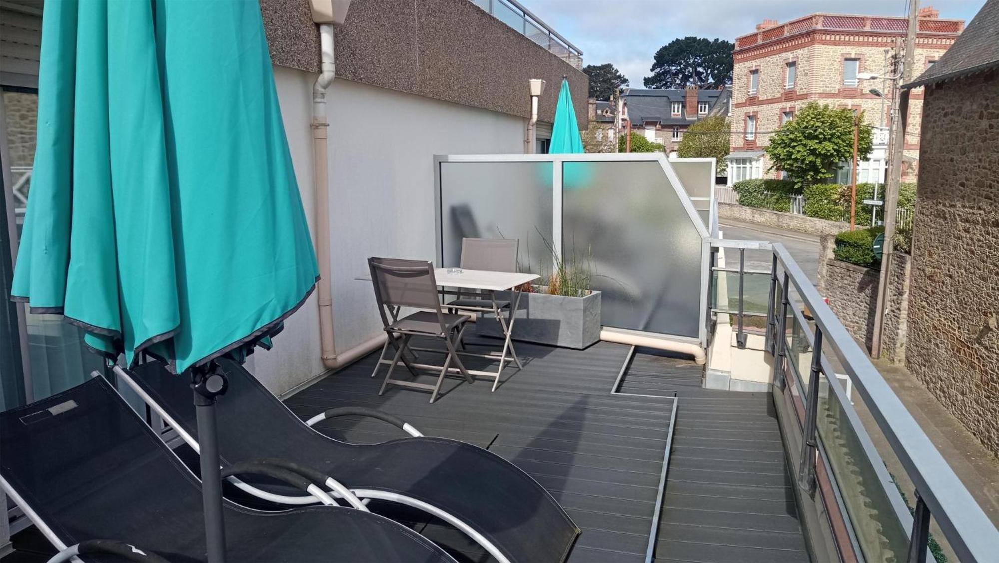 Comfort Queen Room Terrace Garden View Non-Smoking