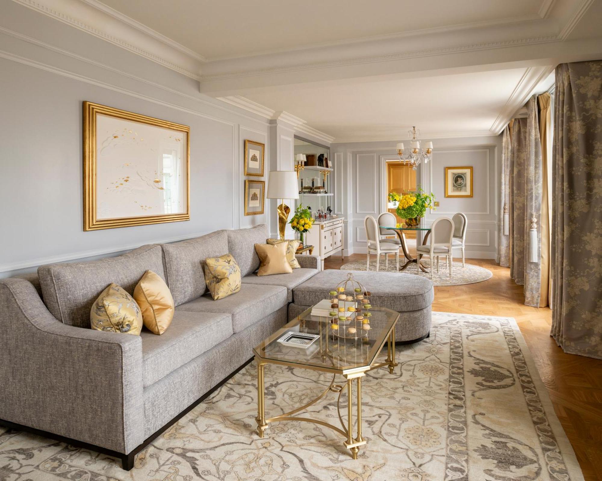 Duplex Suite City View King Bed