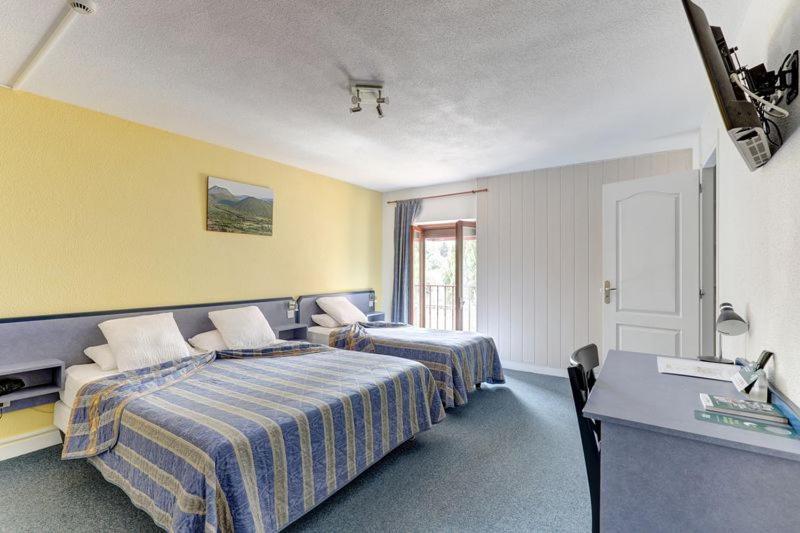 Triple Room,1697848462:JPEG