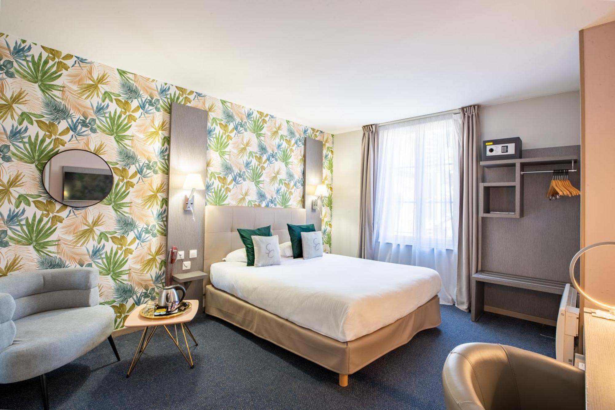Superior Queen Room