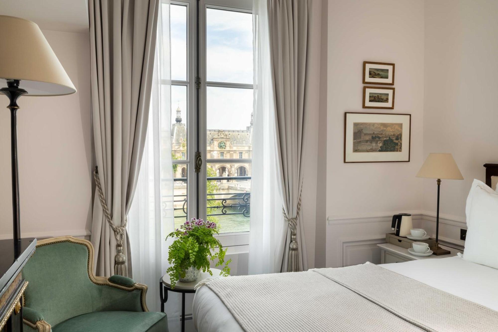 Superior Double or Twin Room City View