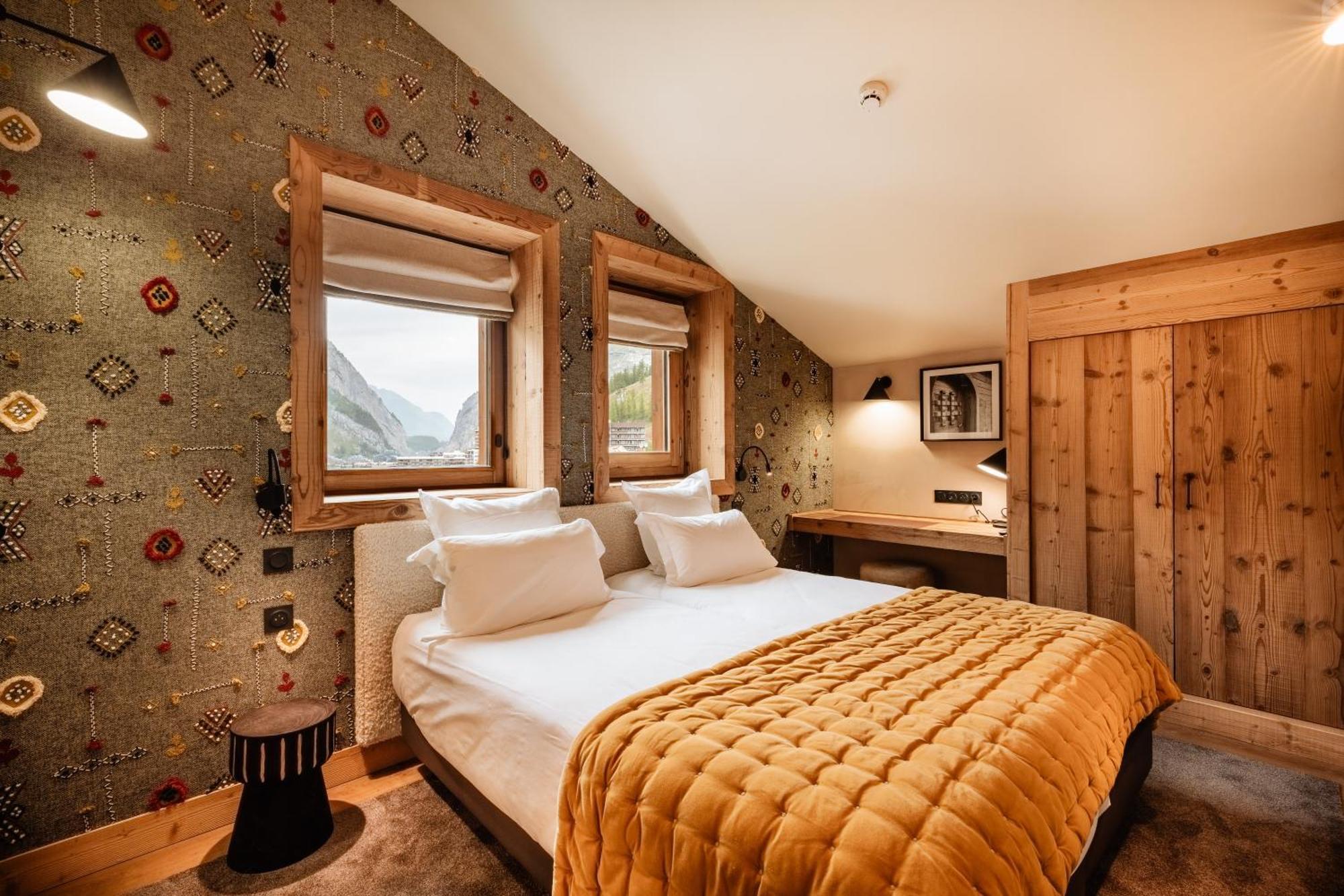 Three-Bedroom Apartment Mountain View