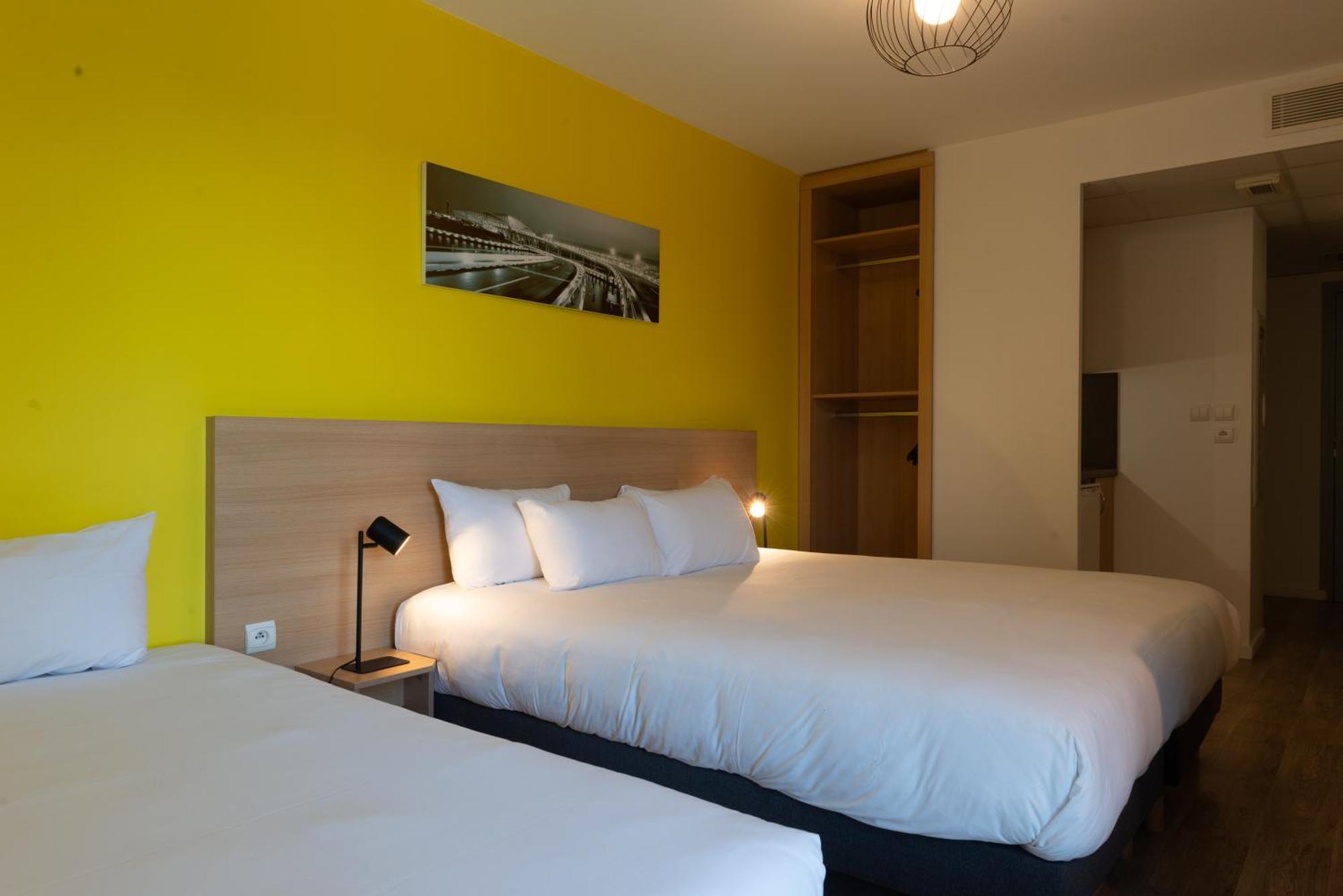 Triple Room