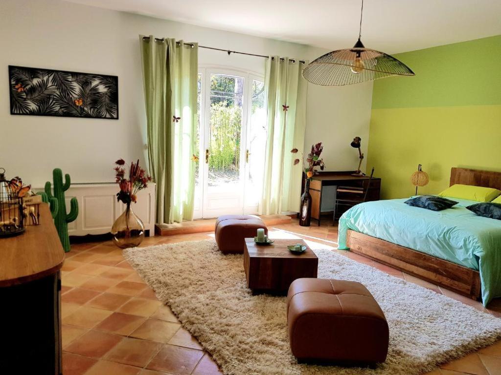Deluxe King Suite