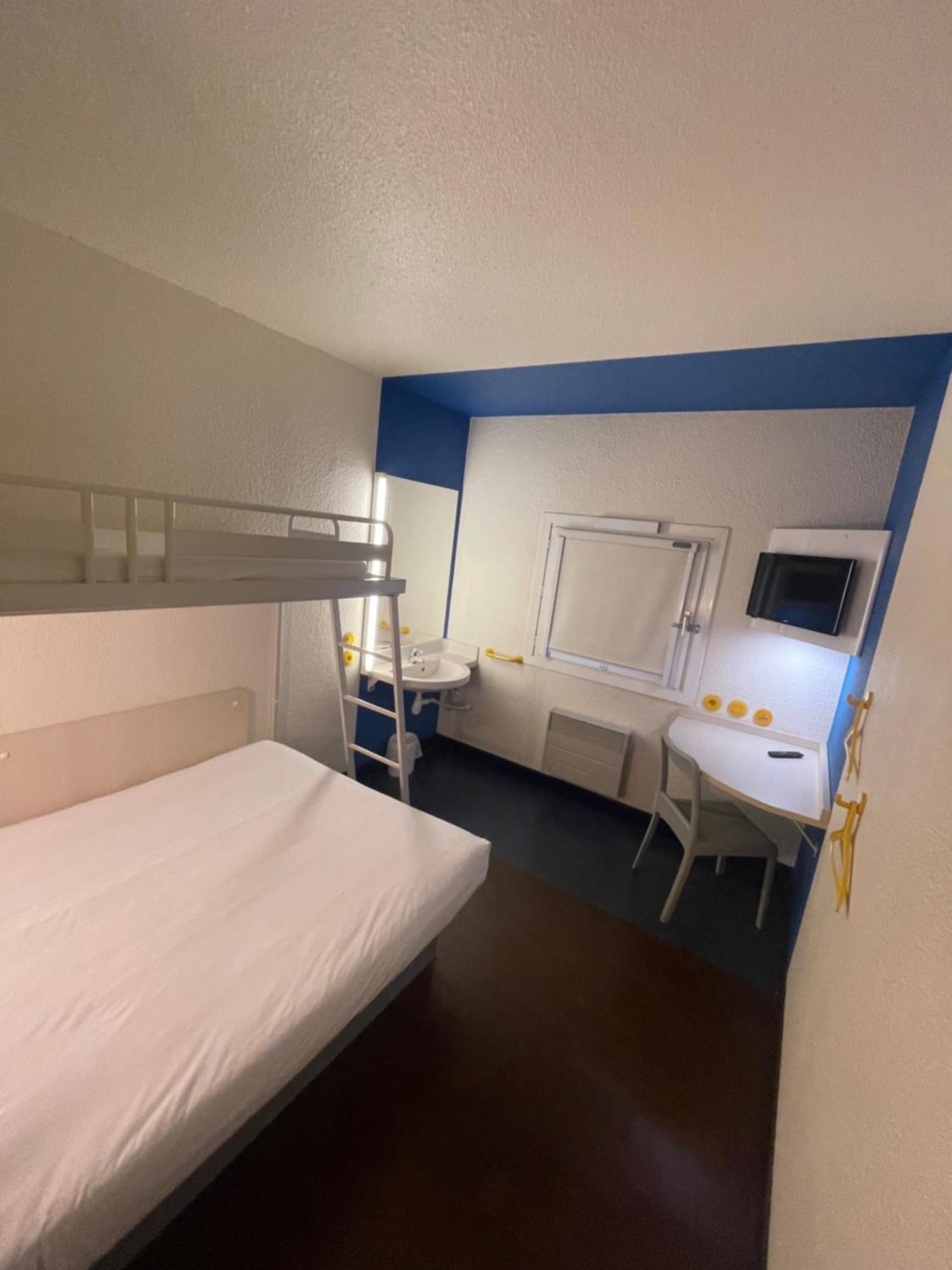 Triple Room,1701871313:JPEG