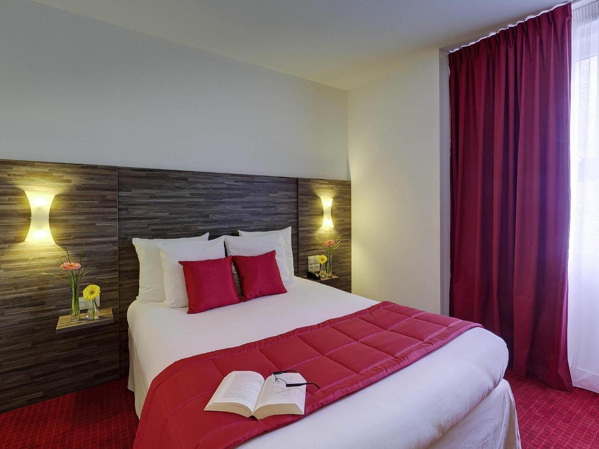 Adjacents rooms