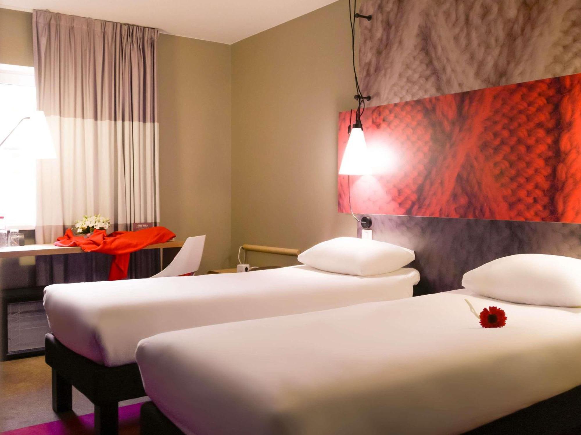 Standard Twin Room 2 single beds