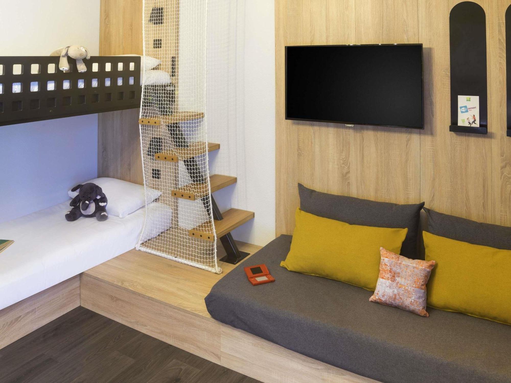 Standard Family Room