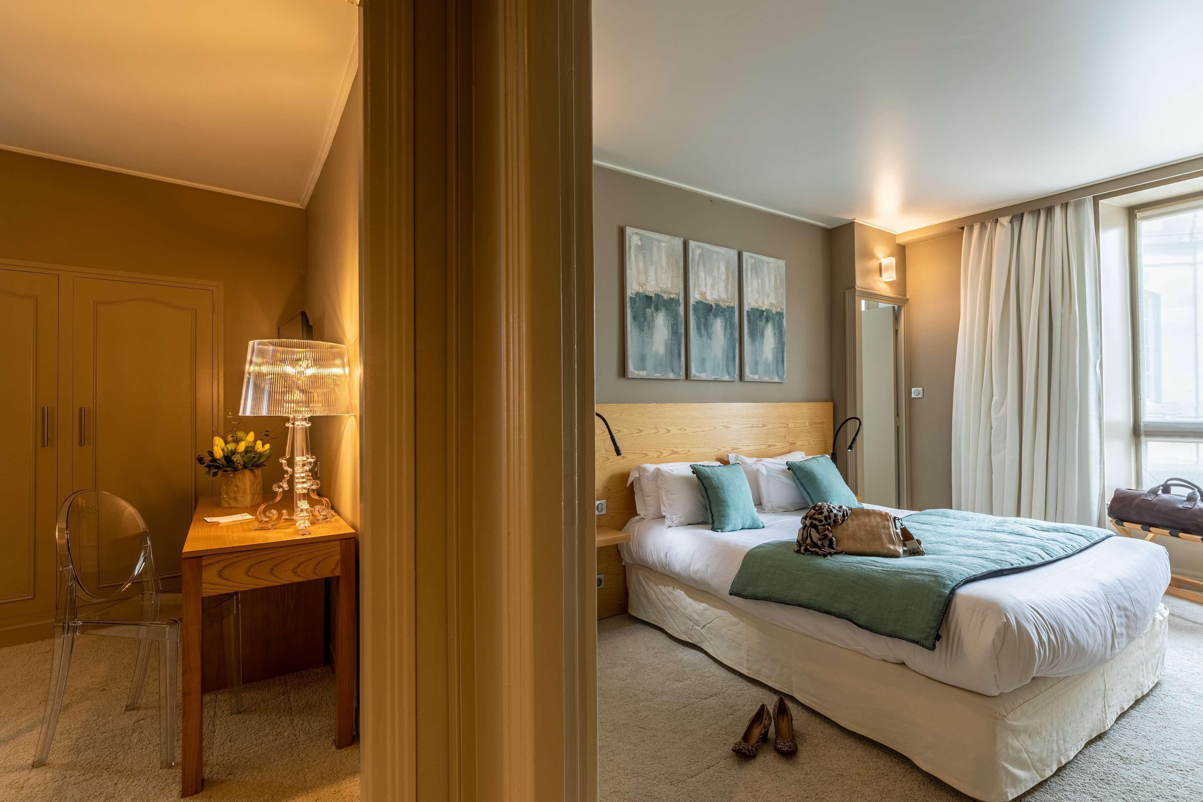 Deluxe Suite