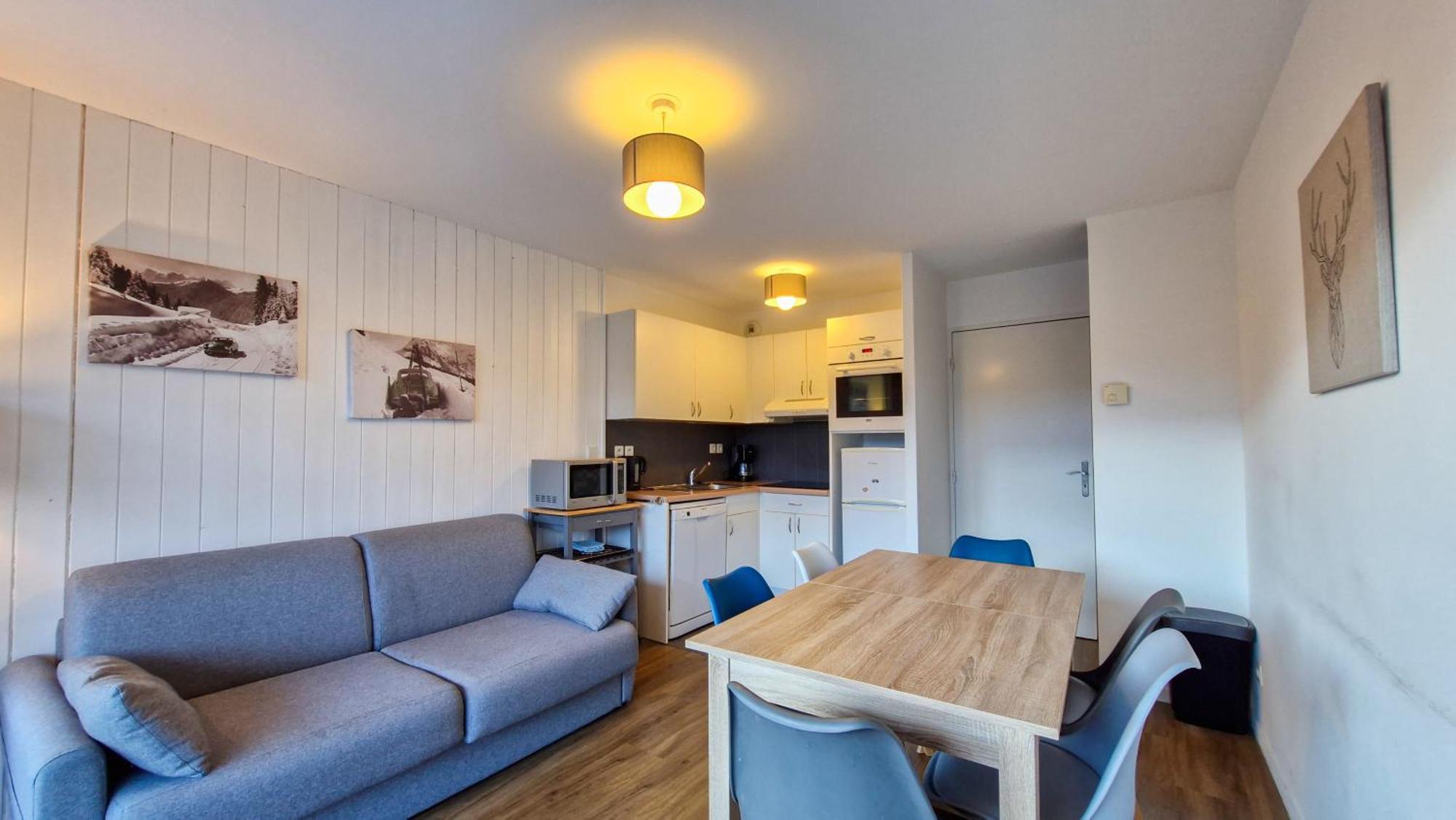 One-Bedroom Apartment