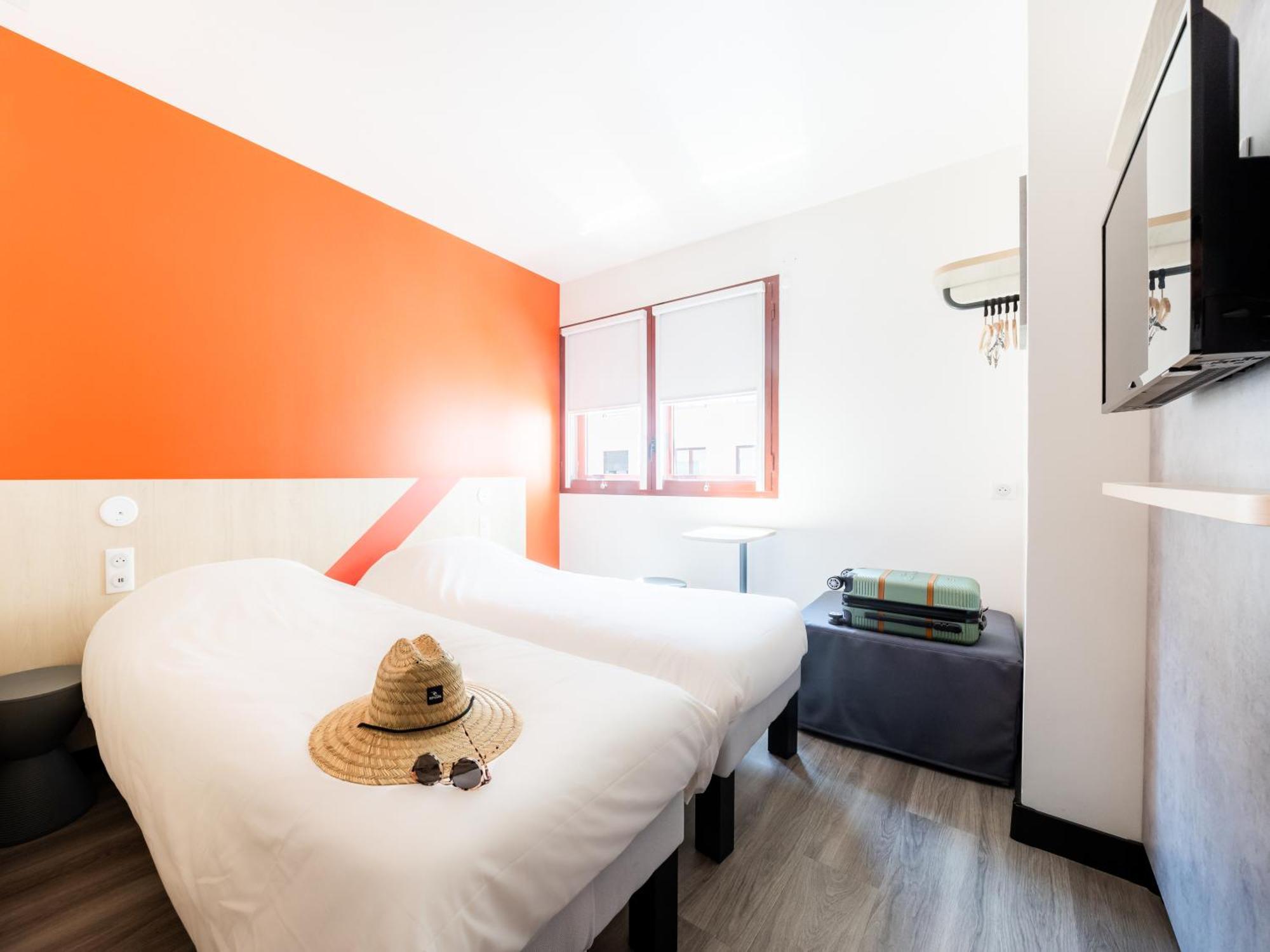Room Double or Twin Beds
