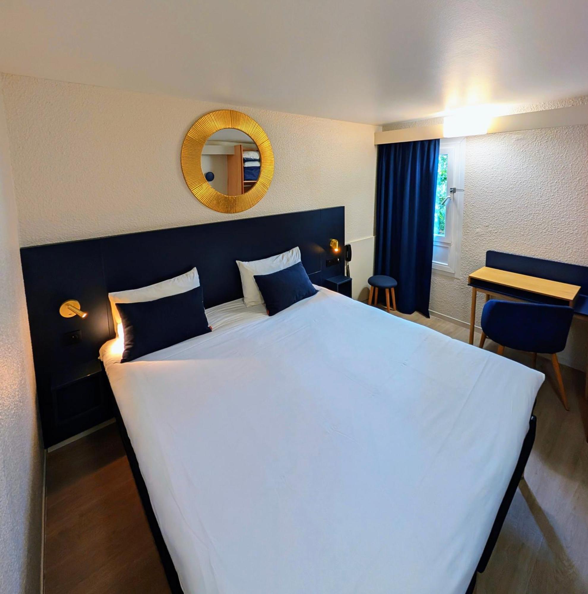 Standard Room 1 Double Bed