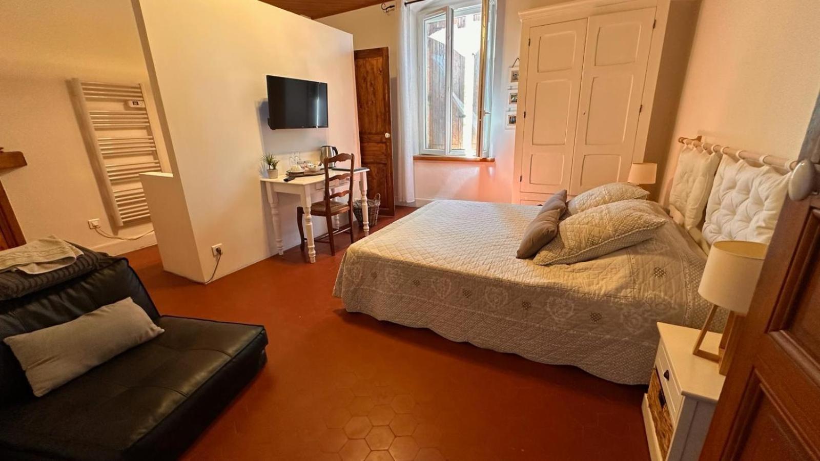 Queen Room with Garden View,1706998978:JPEG