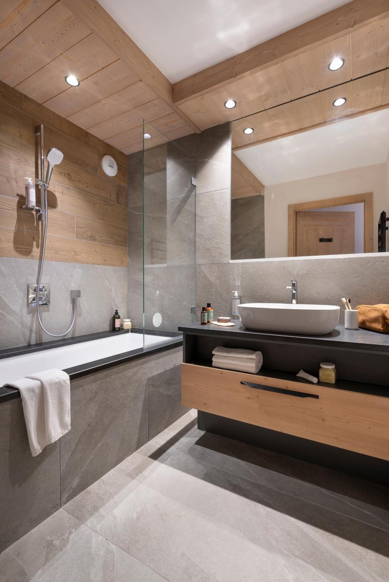 Two-Bedroom Prestige Apartment