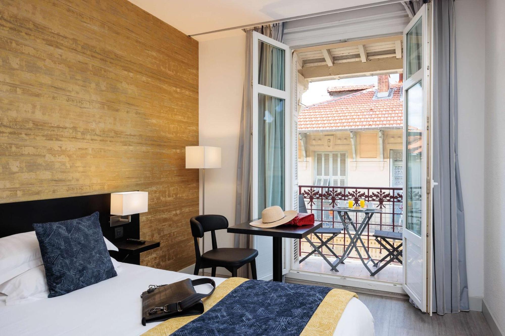 Deluxe King Room Balcony
