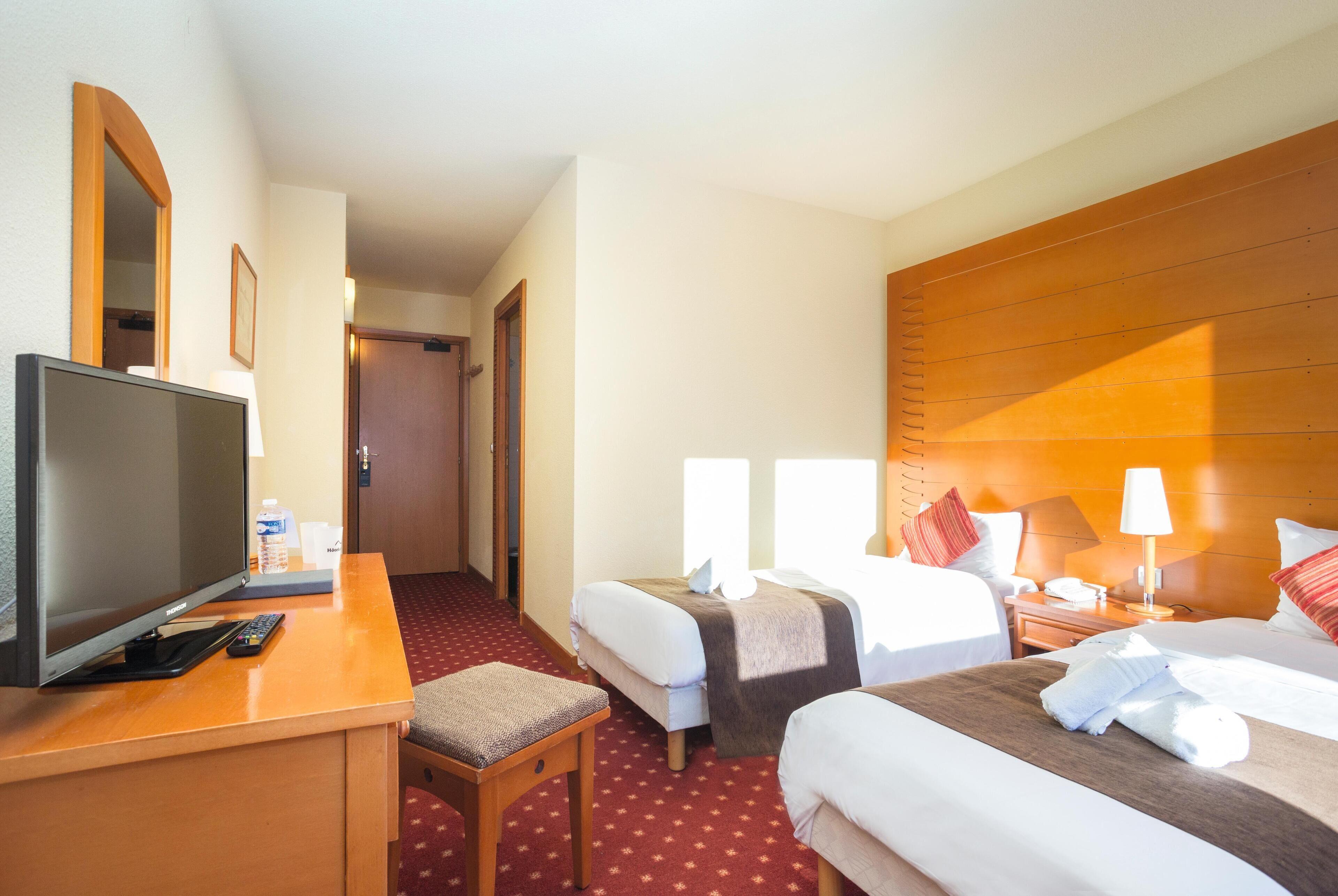Double Room Mountain View