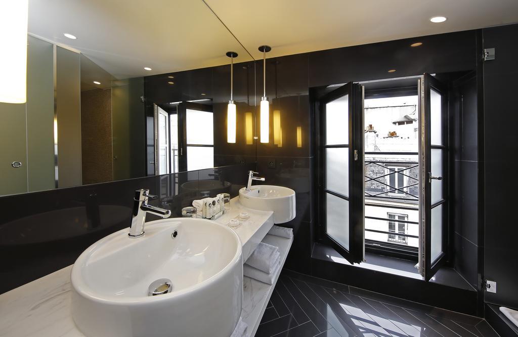 Junior Suite,1602323669:JPEG