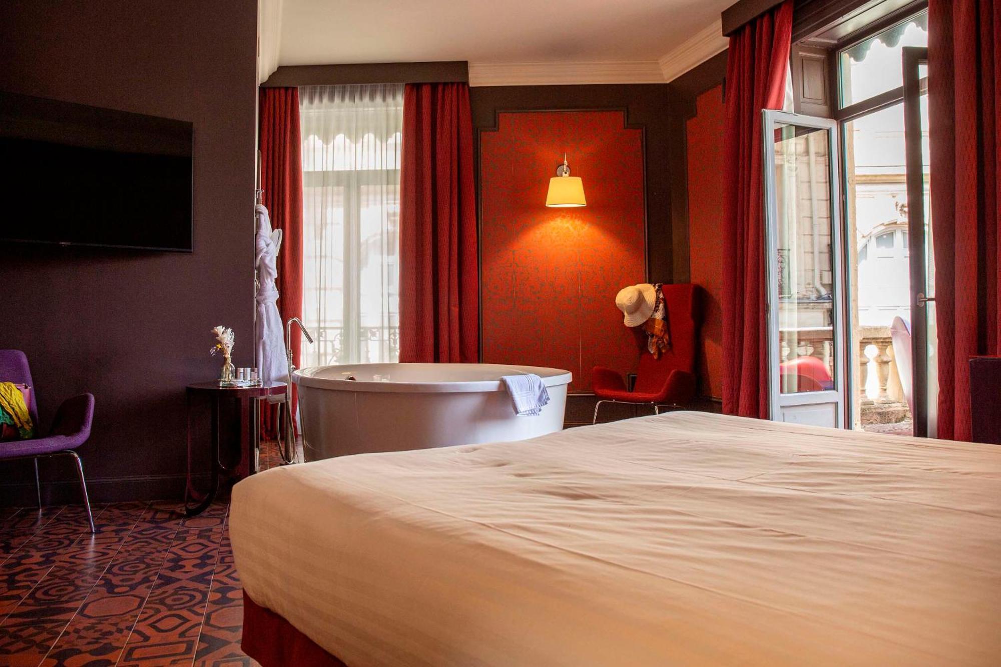 Deluxe Room Terrace Comedie Square View