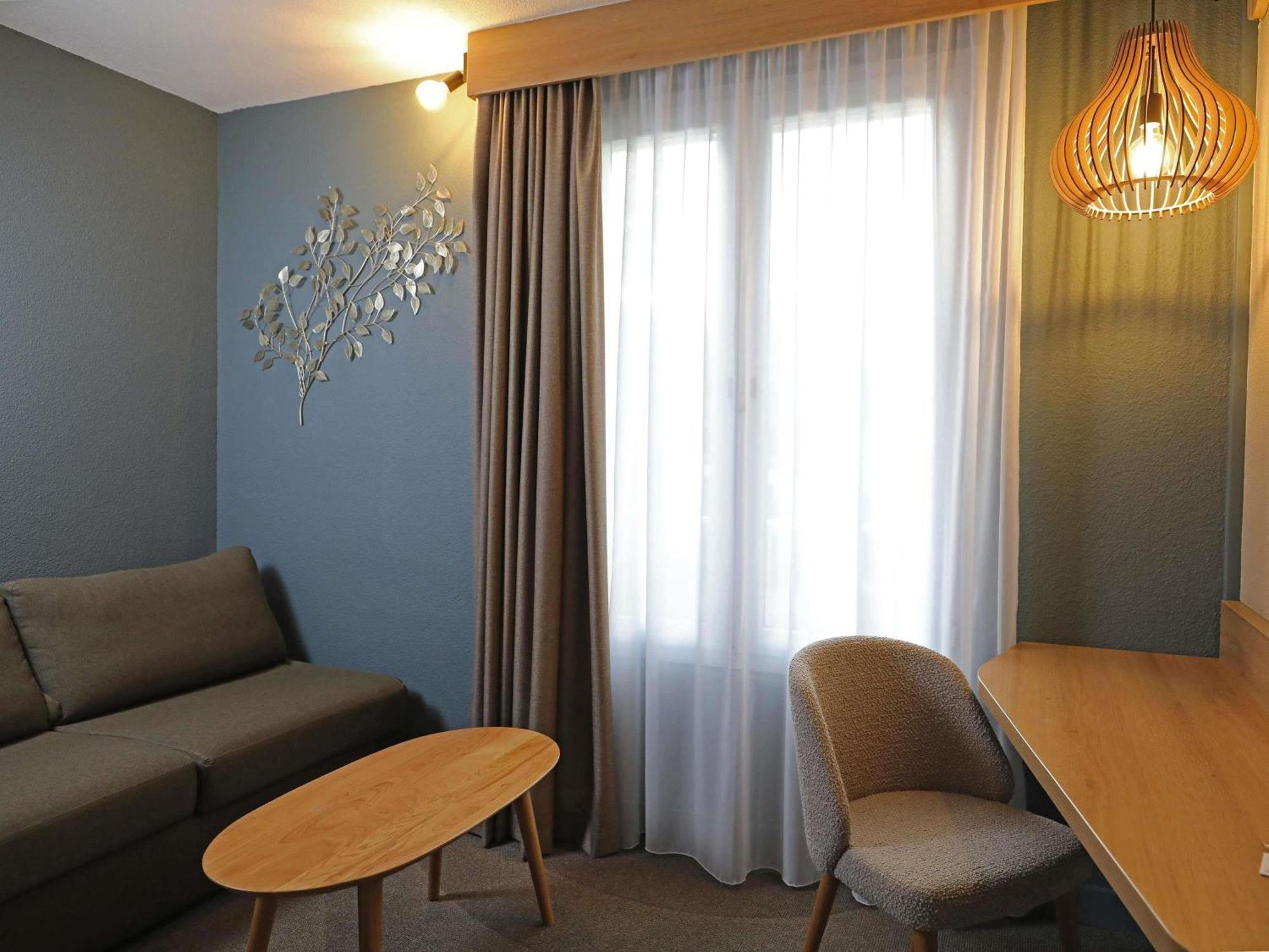 Privilege Family Room
